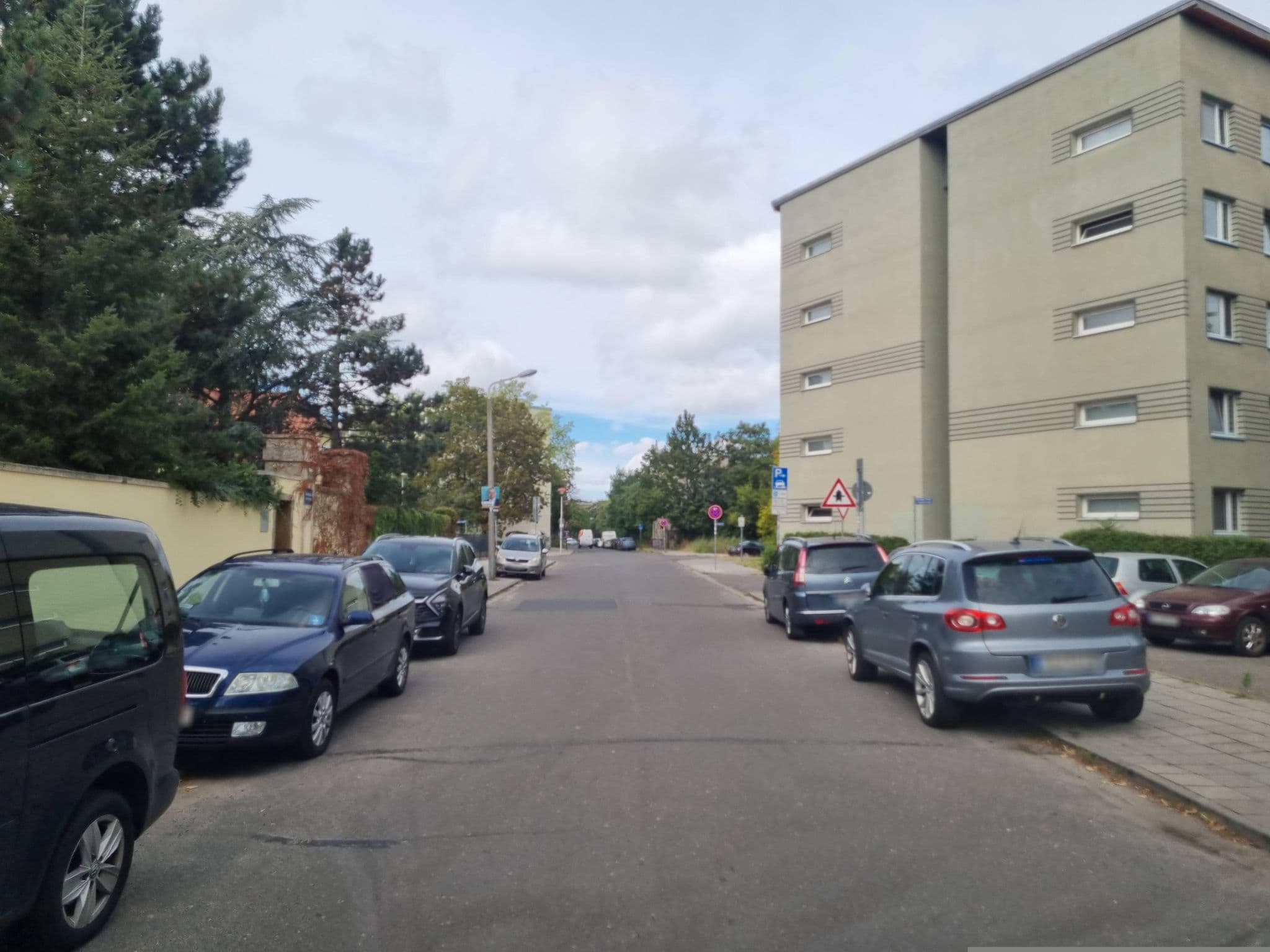 Street view near Pension Haus Brunschwig, Cottbus — © dsmm (CC BY-SA · Mapillary)