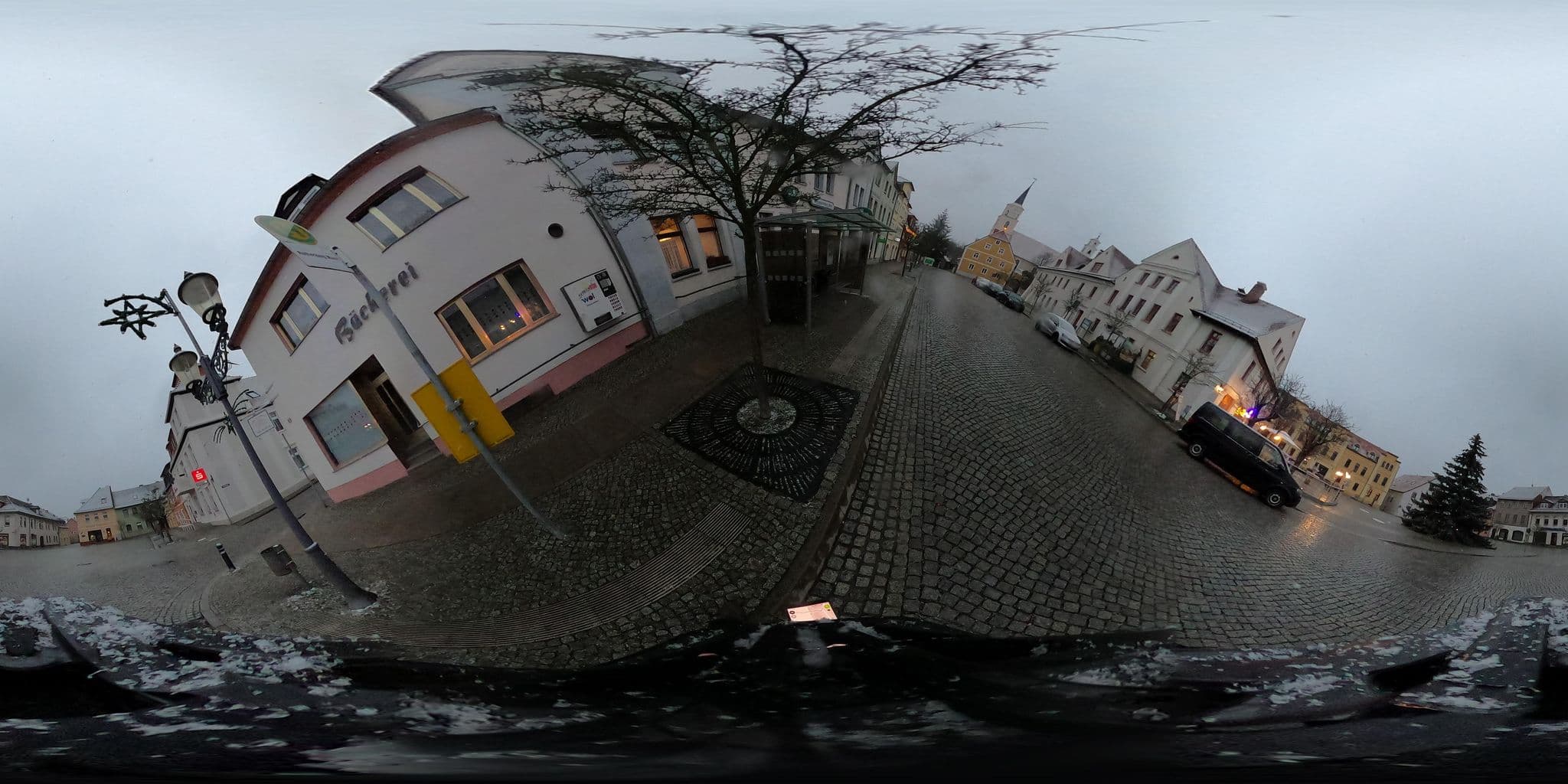 Street view near Preussischer Hof, Hähnichen — © Avocadocreme (CC BY-SA · Mapillary)