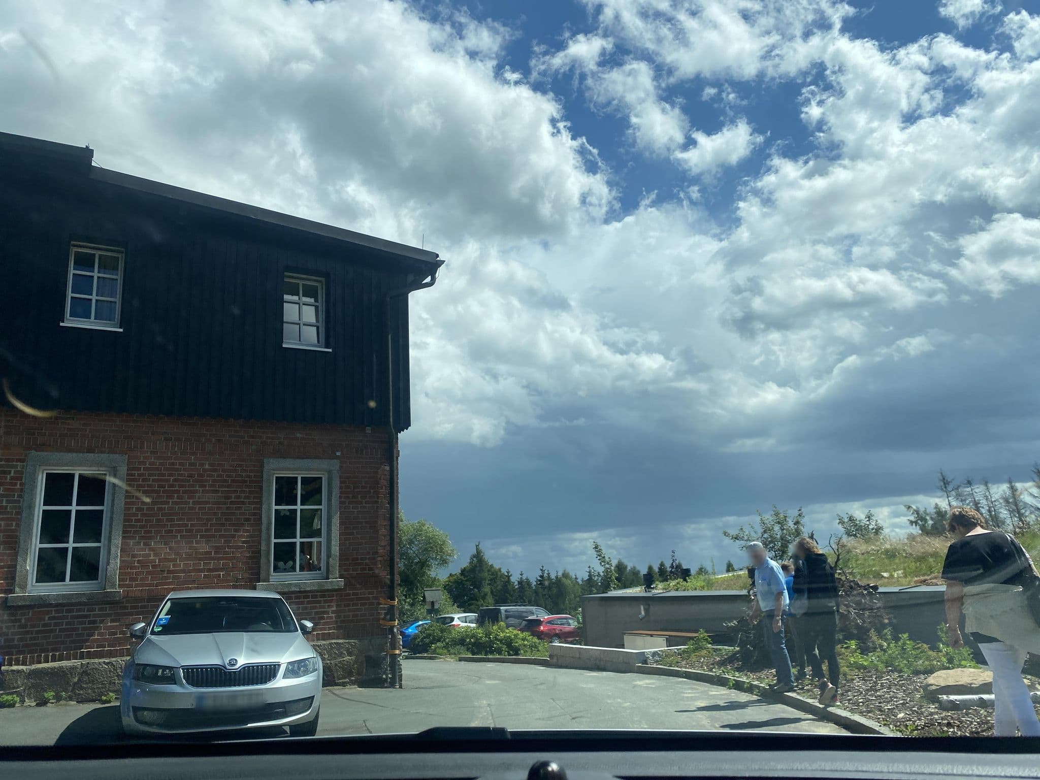 Street view near Naturresort Bieleboh, Beiersdorf — © vorwaertsimmer (CC BY-SA · Mapillary)