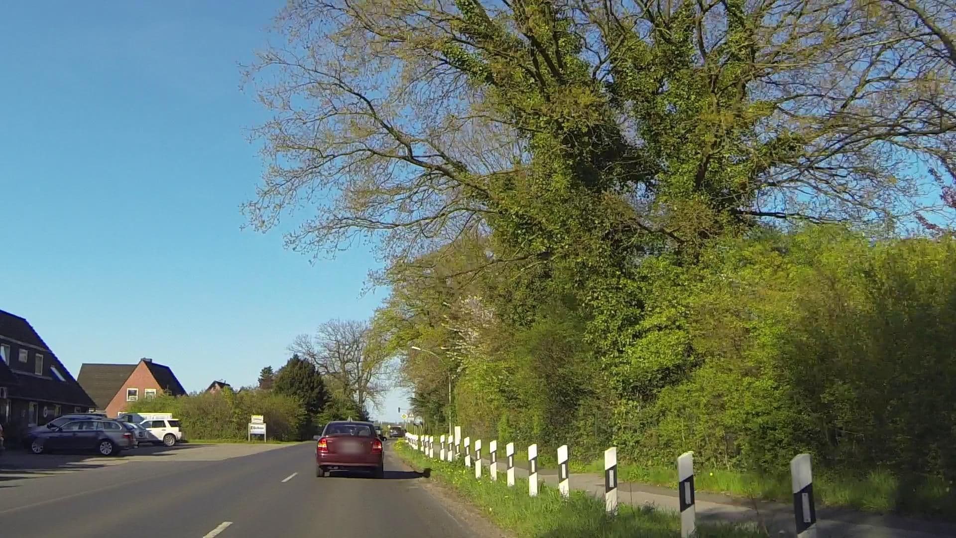 Street view near Hotel Heidekrug, Appen — © kevinq (CC BY-SA · Mapillary)