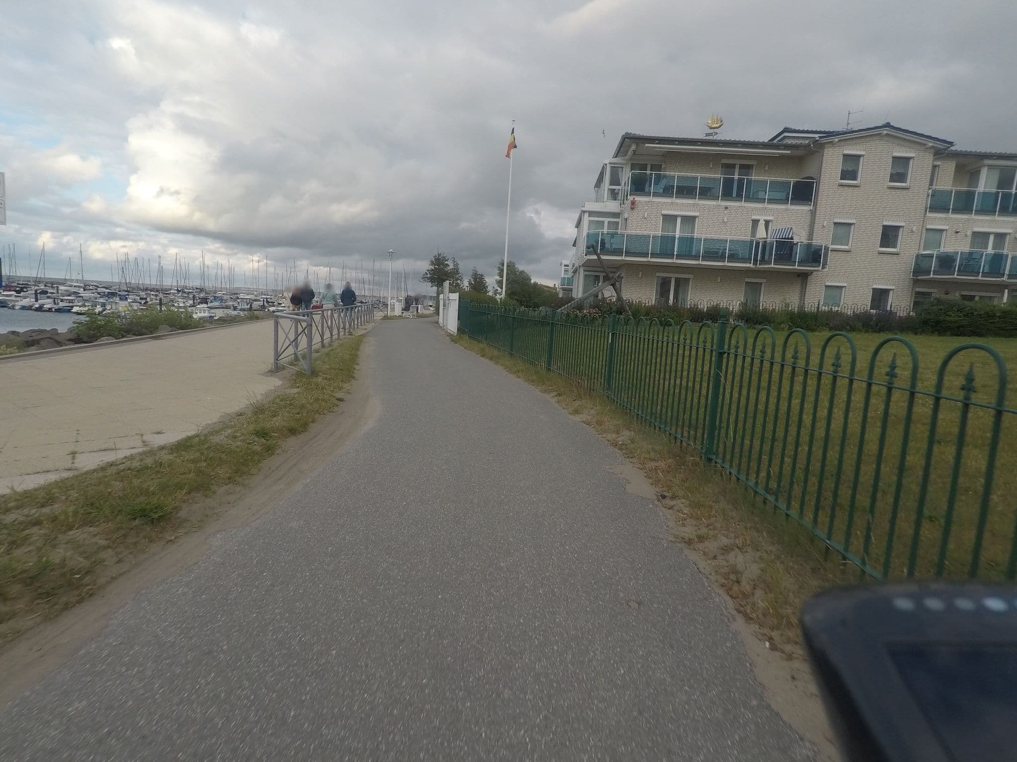 Street view near Strandresidenz, Ostseebad Kühlungsborn — © mjay (CC BY-SA · Mapillary)