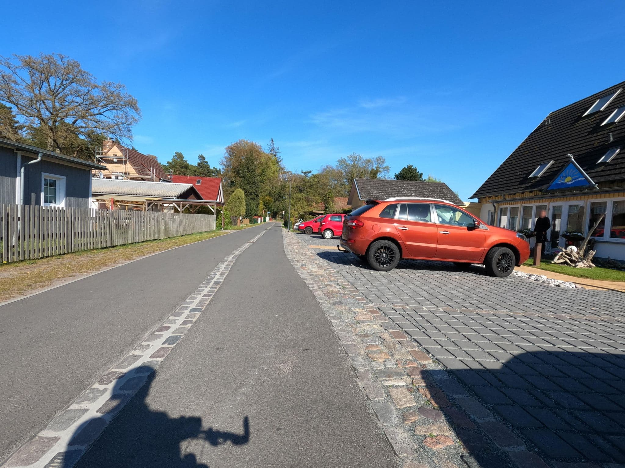 Street view near Pension Bernsteininsel, Ostseebad Prerow — © hektor1989 (CC BY-SA · Mapillary)