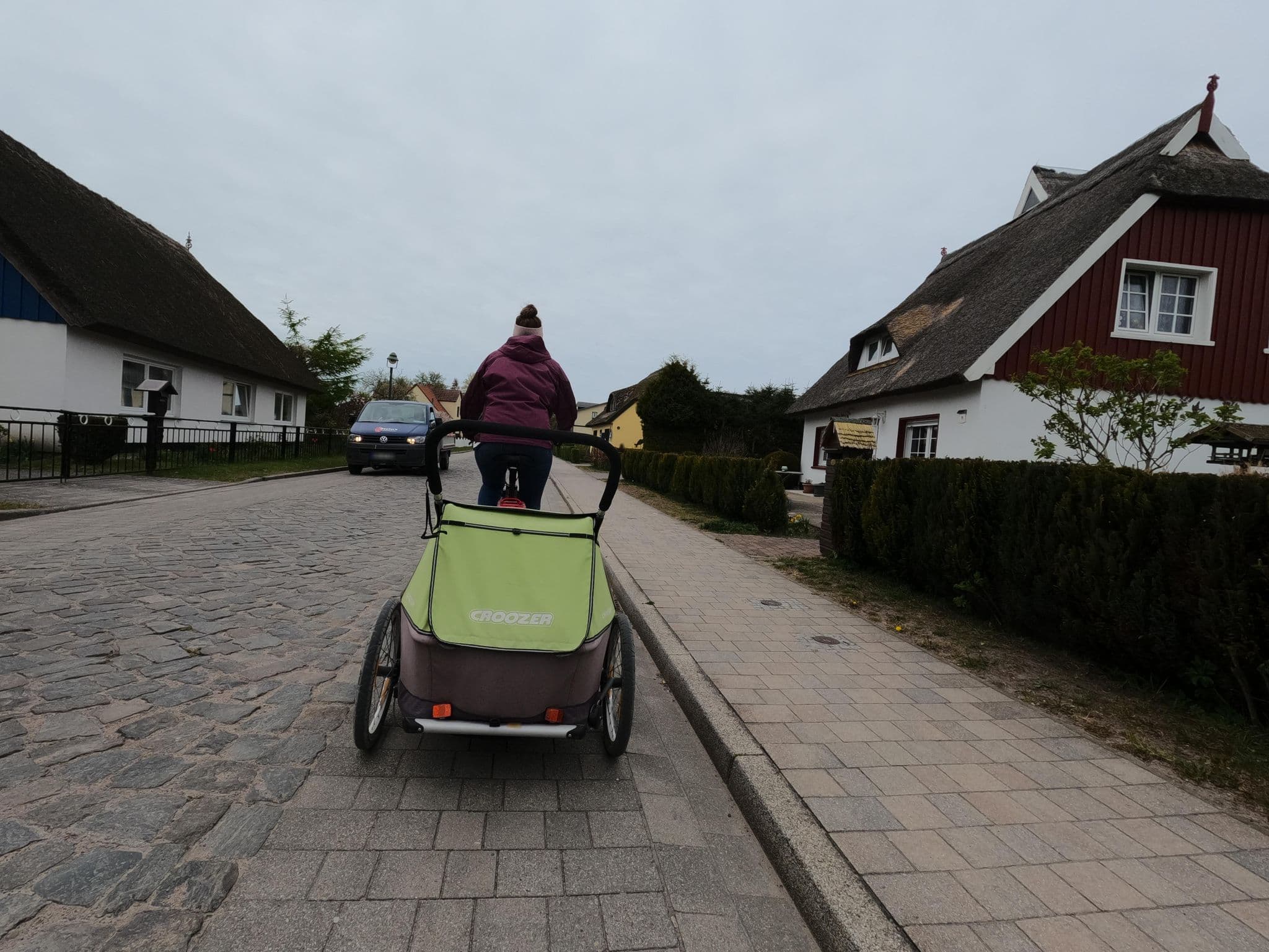 Street view near Am Koppelstrom, Born — © hektor1989 (CC BY-SA · Mapillary)