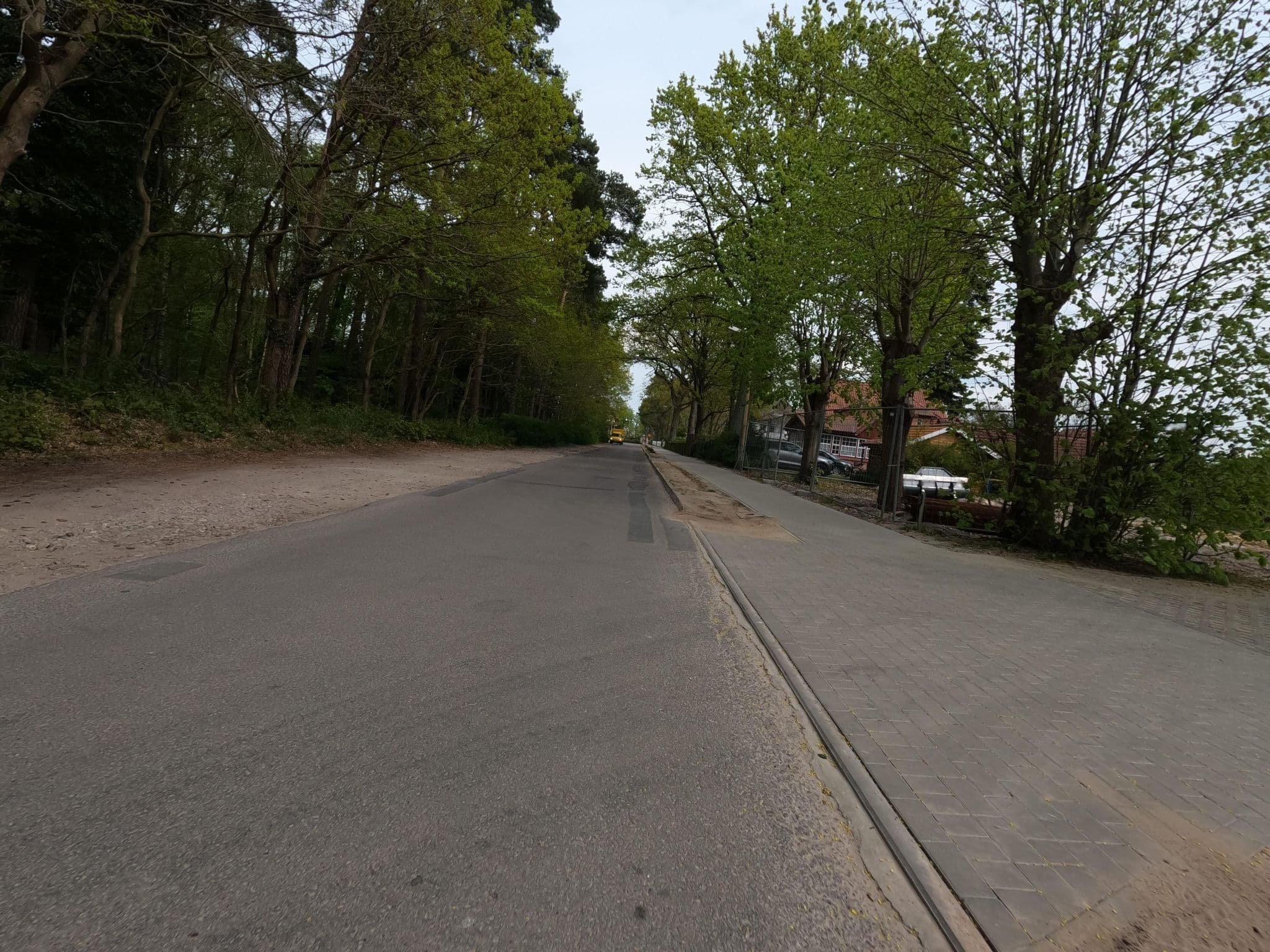 Street view near Pension Restaurant Tannenheim, Ostseebad Prerow — © hektor1989 (CC BY-SA · Mapillary)