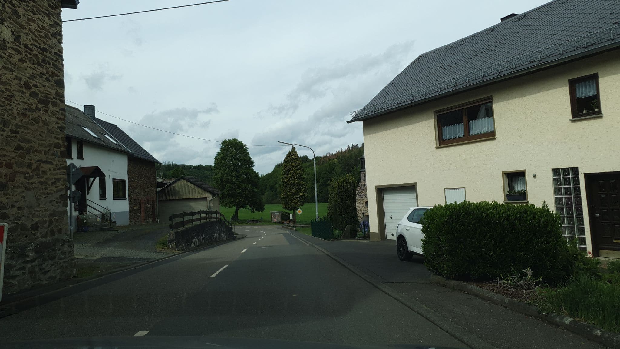 Street view near Pension Schmidt, Holler — © stili (CC BY-SA · Mapillary)