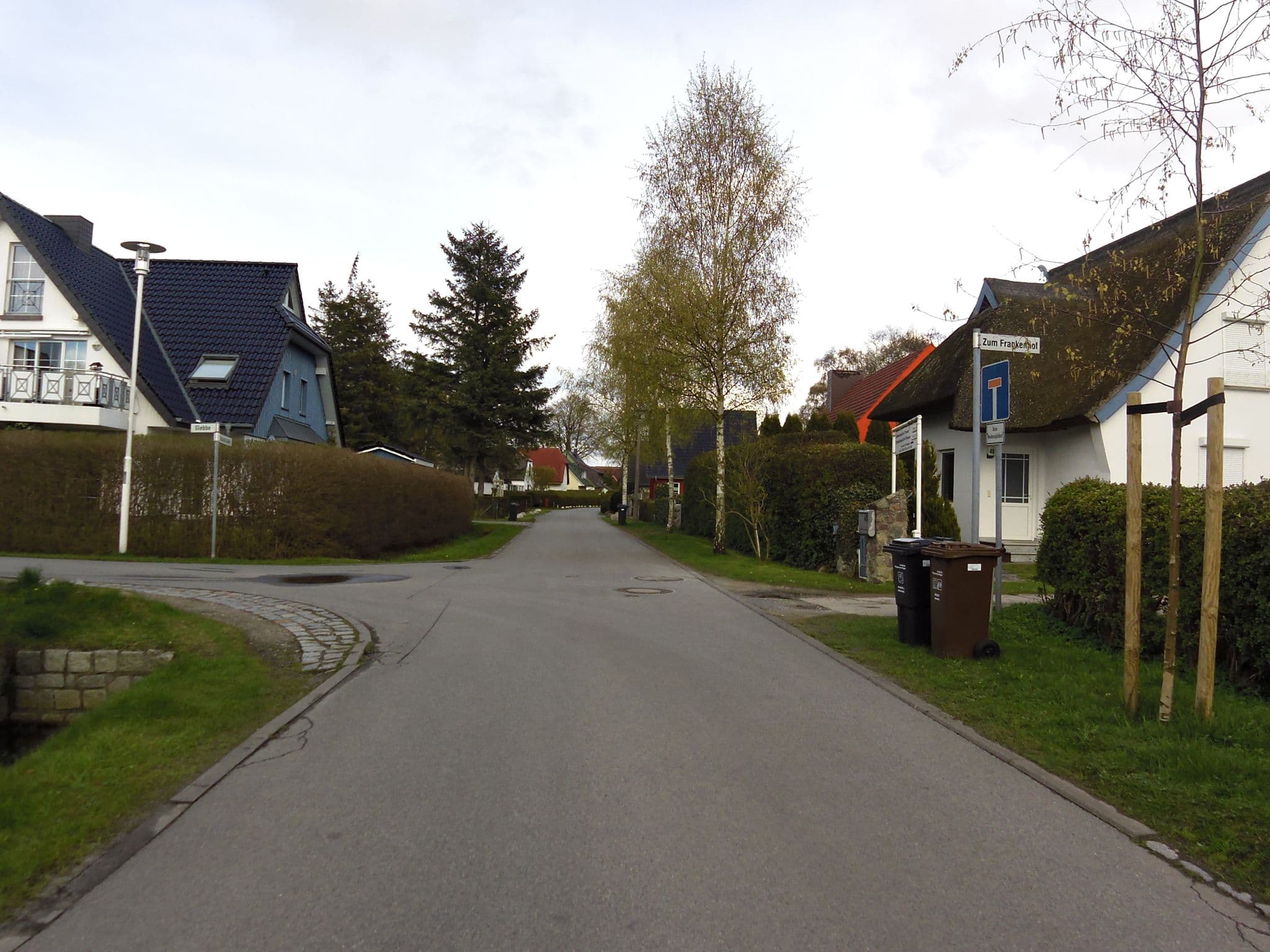 Street view near Haus Finkennest, Zingst — © zoegglmeyr (CC BY-SA · Mapillary)