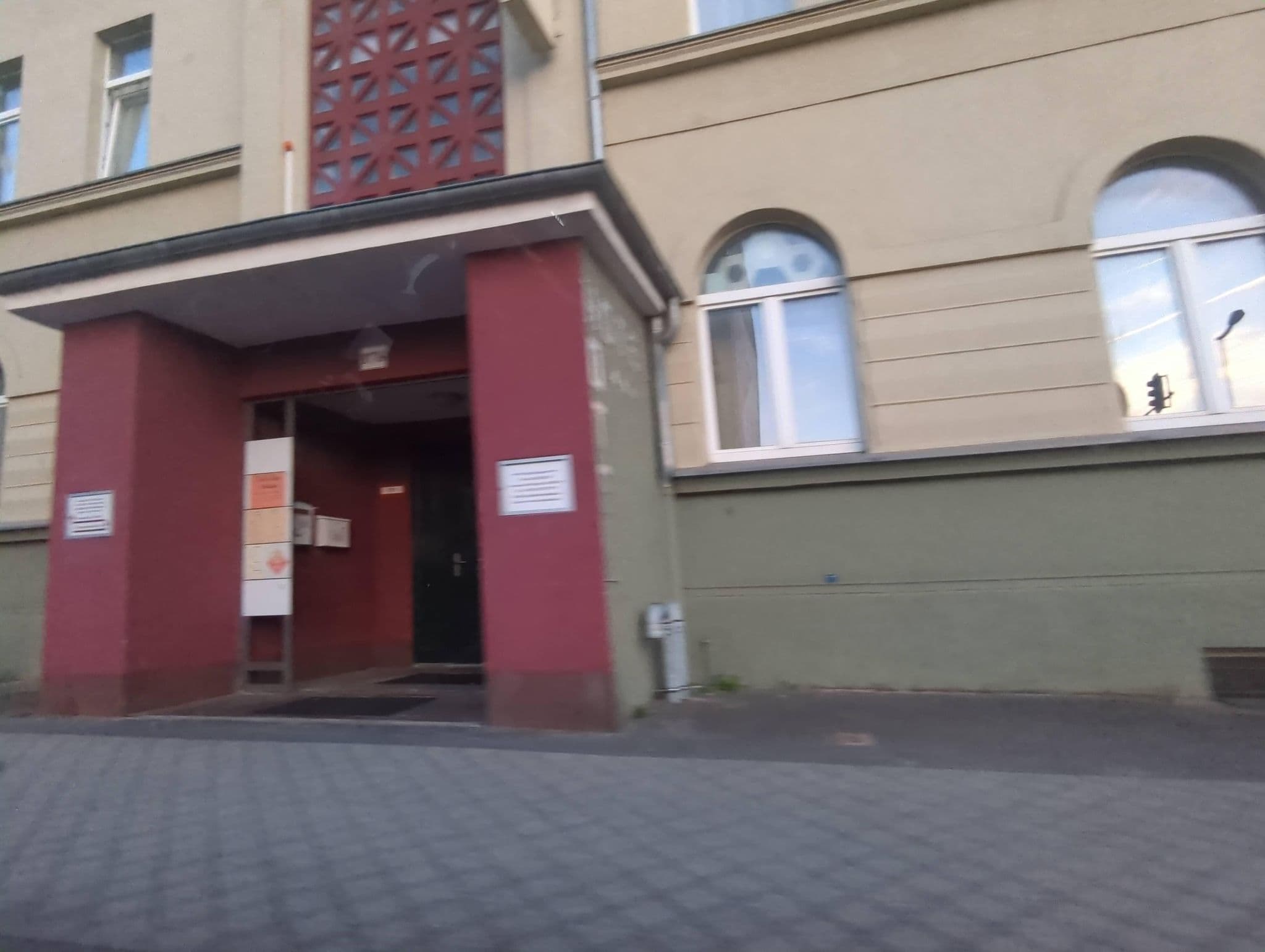 Street view near Hotel Polonia, Frankfurt (Oder) — © AR88 (CC BY-SA · Mapillary)