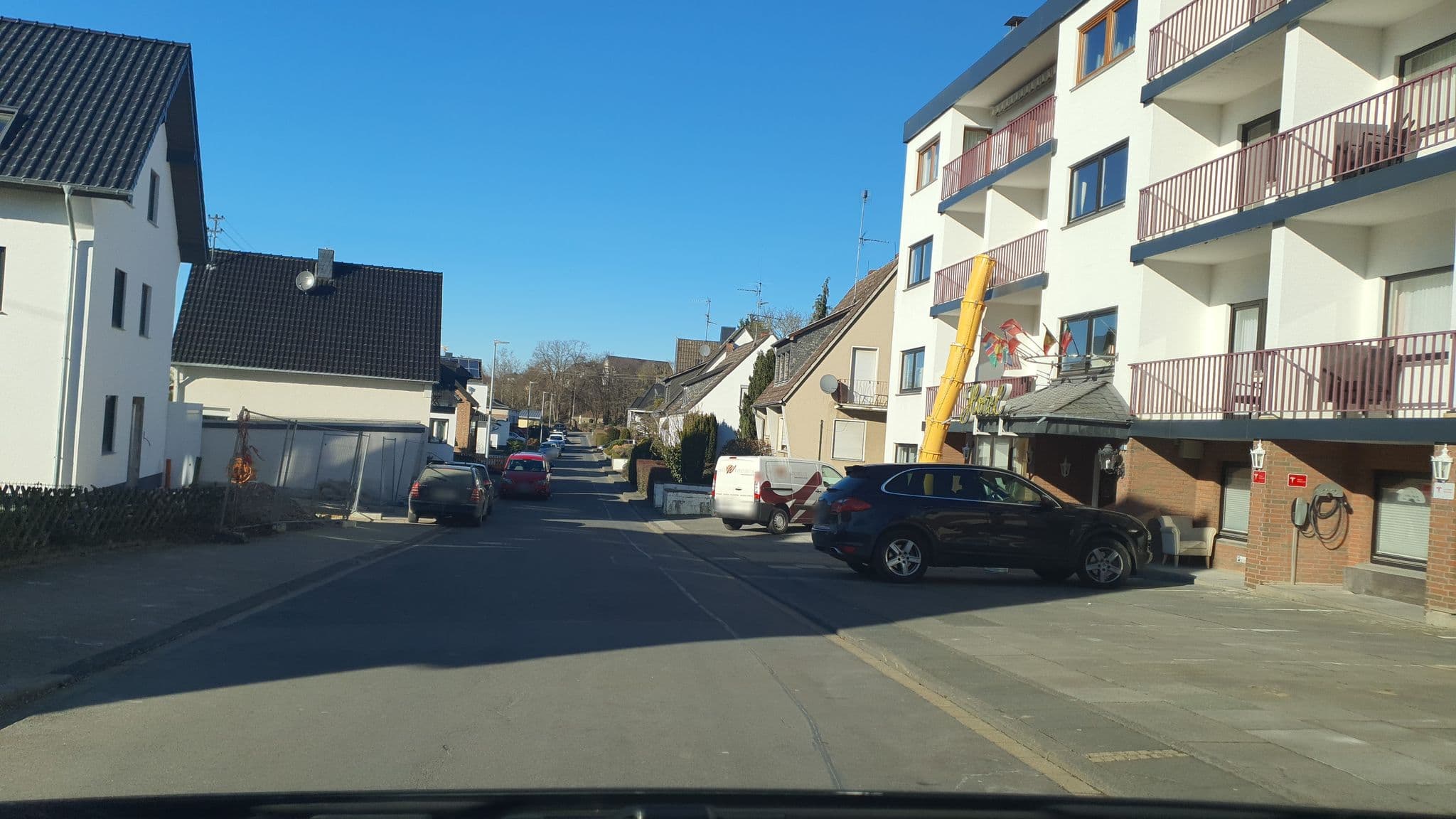 Street view near Landidyll Hotel Weidenbrück, Weilerswist — © bonnsoir (CC BY-SA · Mapillary)