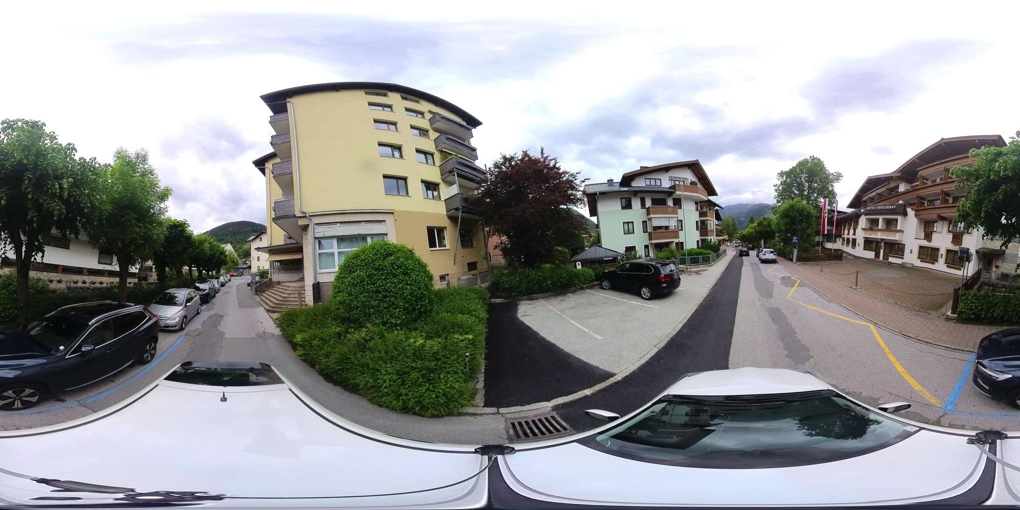 Street view near Hotel Tiroler Hof, Zell am See — © osmplus_org (CC BY-SA · Mapillary)