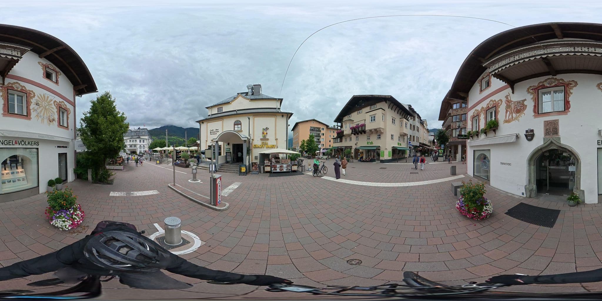 Street view near Hotel Seehof, Zell am See — © osmplus_org (CC BY-SA · Mapillary)