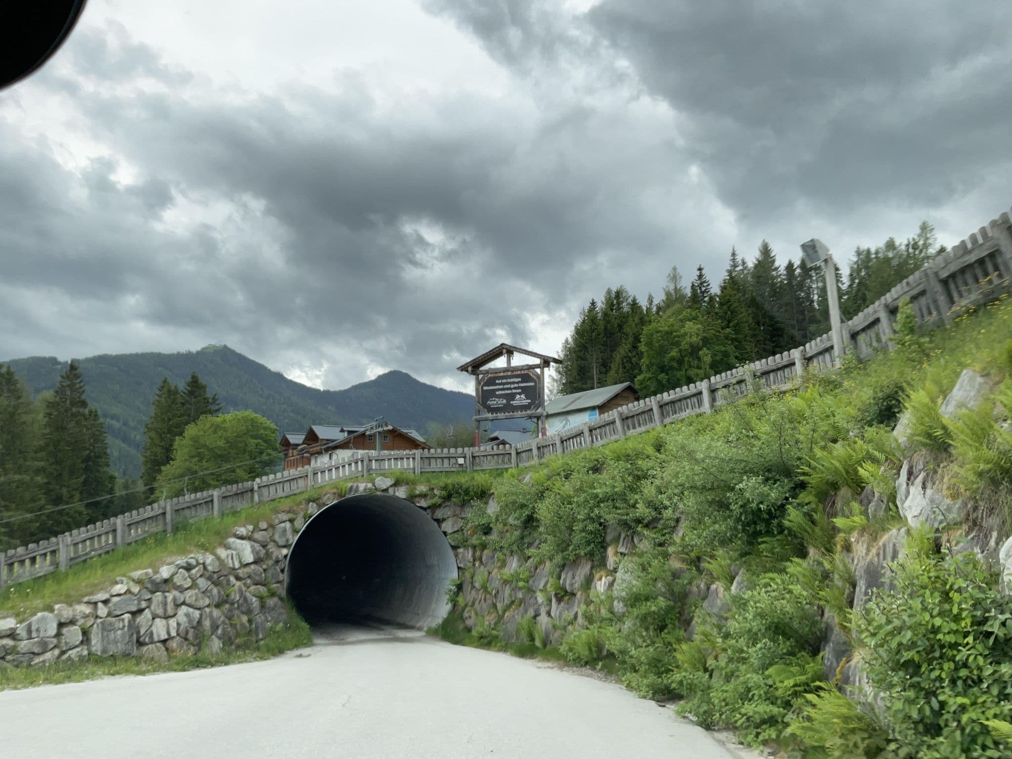 Street view near Alpine Lodge, Ramsau am Dachstein