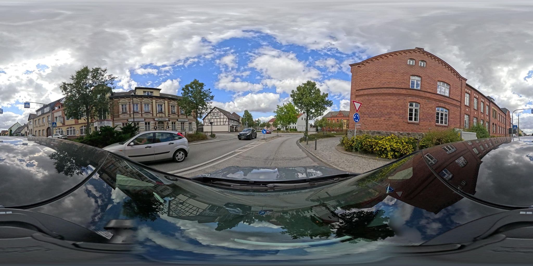 Street view near Hotel zum Kanzler, Osterburg — © poxonline (CC BY-SA · Mapillary)