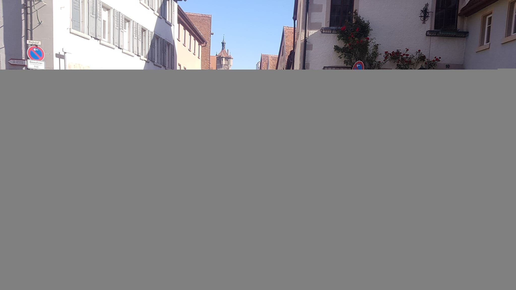 Street view near Gästehaus Viktoria (Edelzimmer Rothenburg), Rothenburg ob der Tauber — © changchun1 (CC BY-SA · Mapillary)
