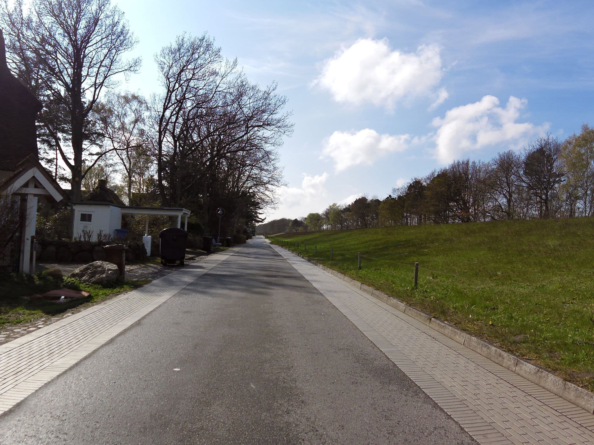 Street view near Ferienhaus Am Strand, Zingst — © zoegglmeyr (CC BY-SA · Mapillary)