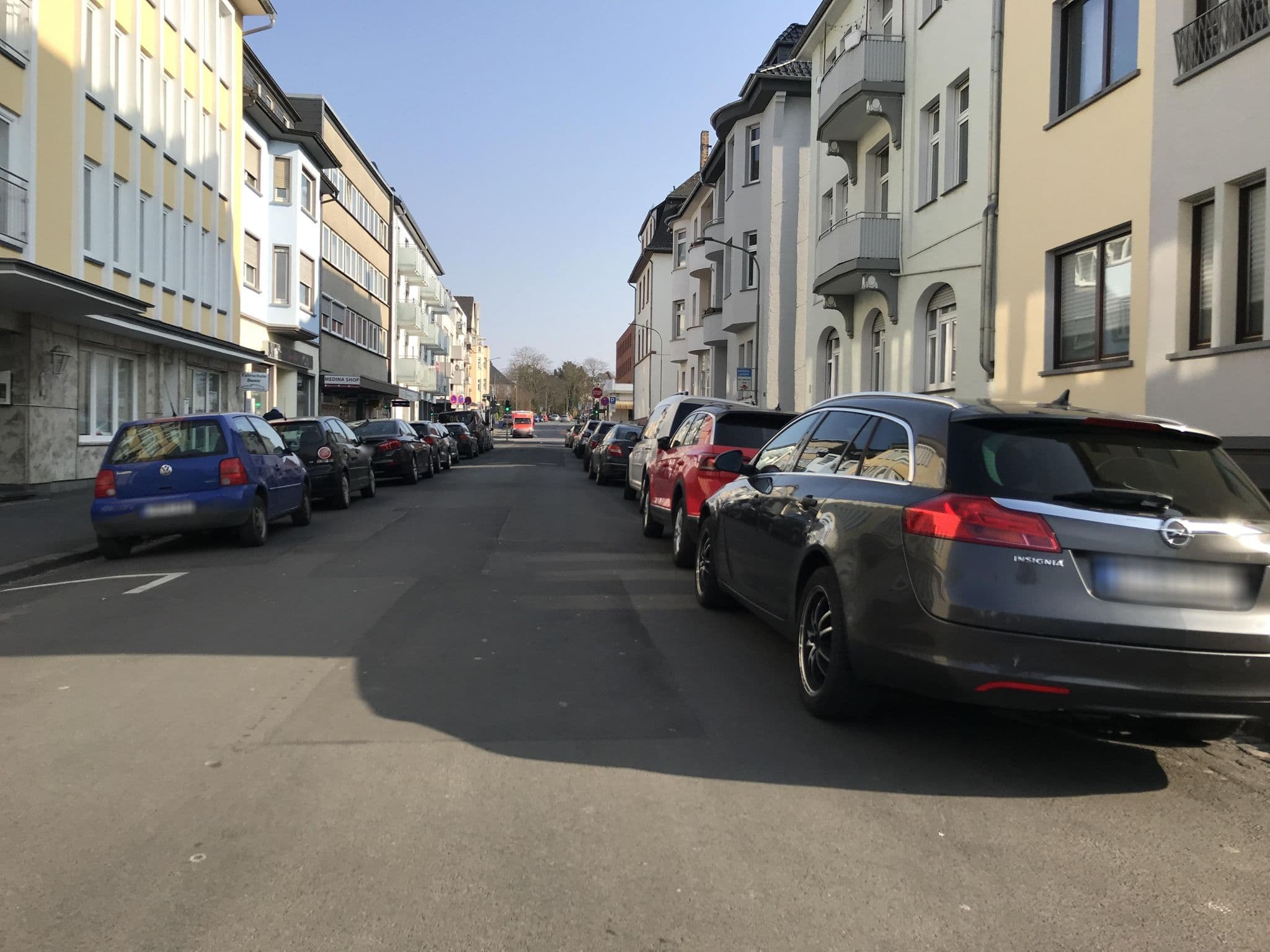 Street view near Parkhotel Friedrichstraße, Gießen — © troher15 (CC BY-SA · Mapillary)