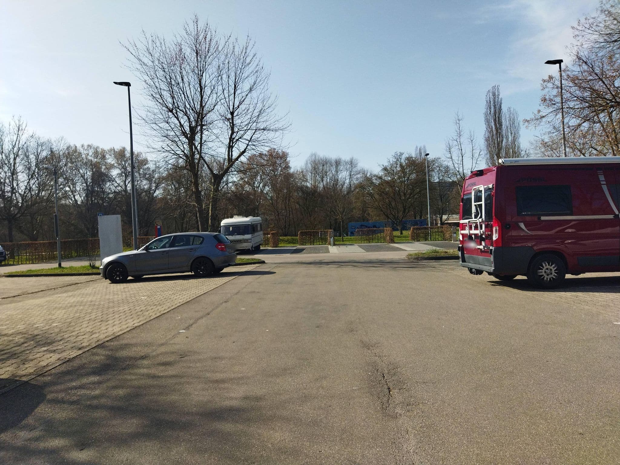 Street view near Parkplatz Hallenbad Waiblingen, Waiblingen — © changchun1 (CC BY-SA · Mapillary)