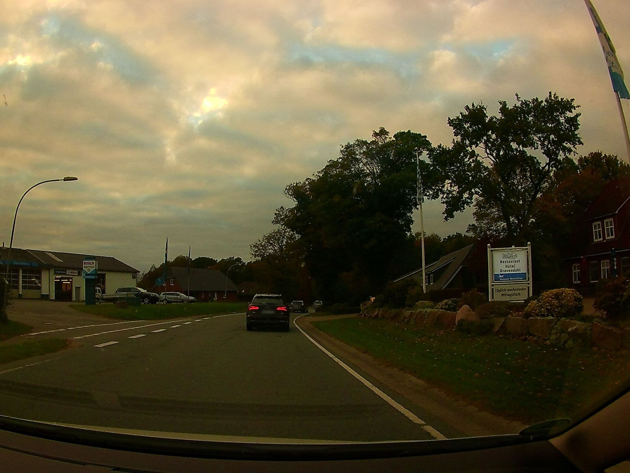 Street view near Hotel & Restaurant Dravendahl, Breklum — © elgolfo (CC BY-SA · Mapillary)