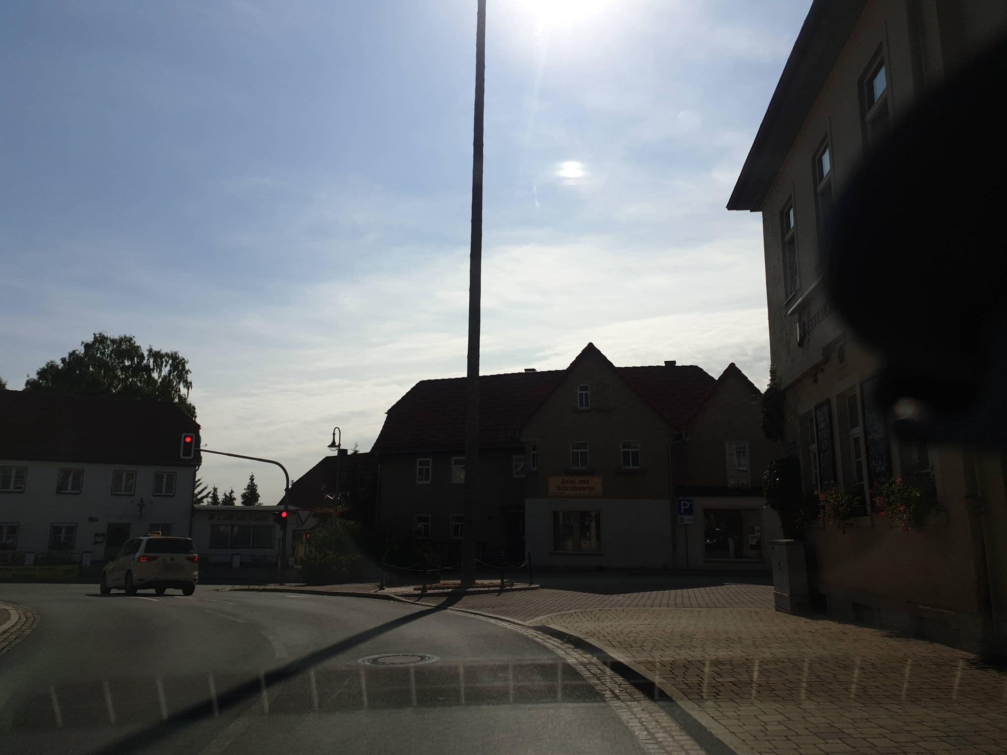 Street view near Pension& Restaurant Friedrichshof, Bad Klosterlausnitz — © canislupus (CC BY-SA · Mapillary)