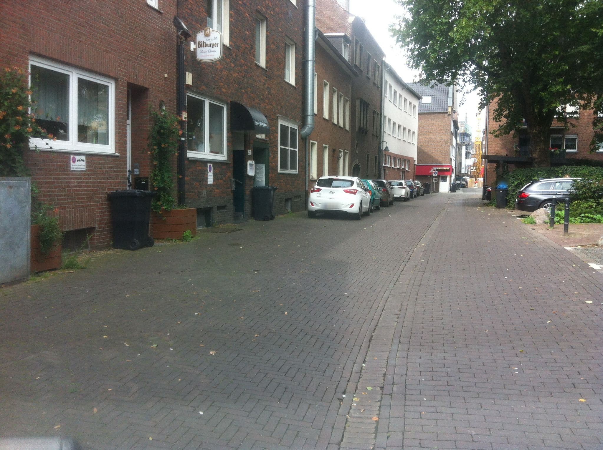 Street view near Hotel Rheinpromenade 8, Emmerich — © raymond (CC BY-SA · Mapillary)