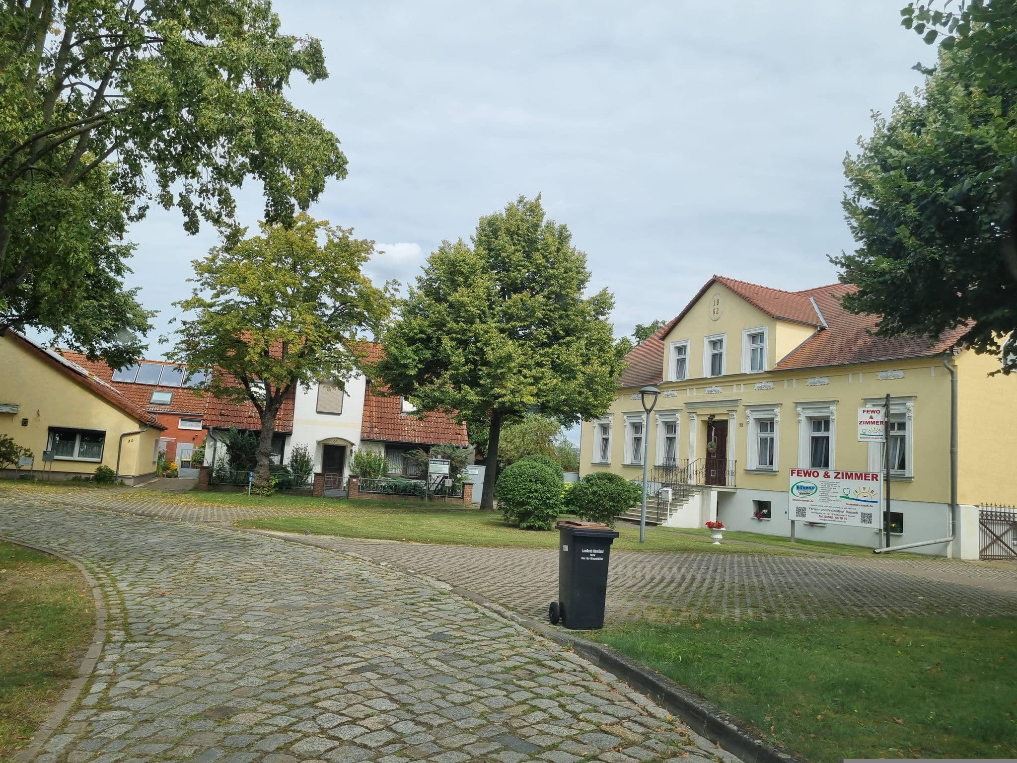 Street view near Ferien- und Freizeithof Rausch, Rathenow — © dsmm (CC BY-SA · Mapillary)