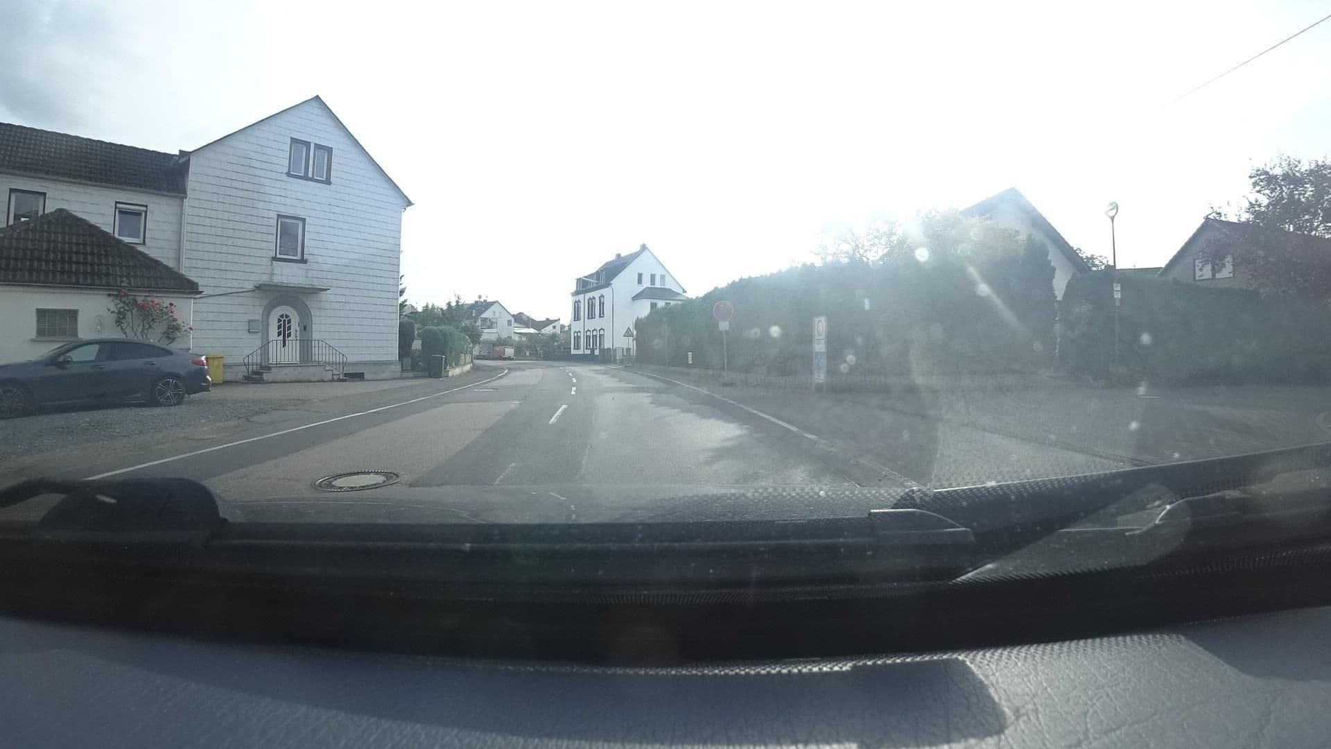 Street view near Villa Sayn Hotel Restaurant, Bendorf — © michellefritz (CC BY-SA · Mapillary)
