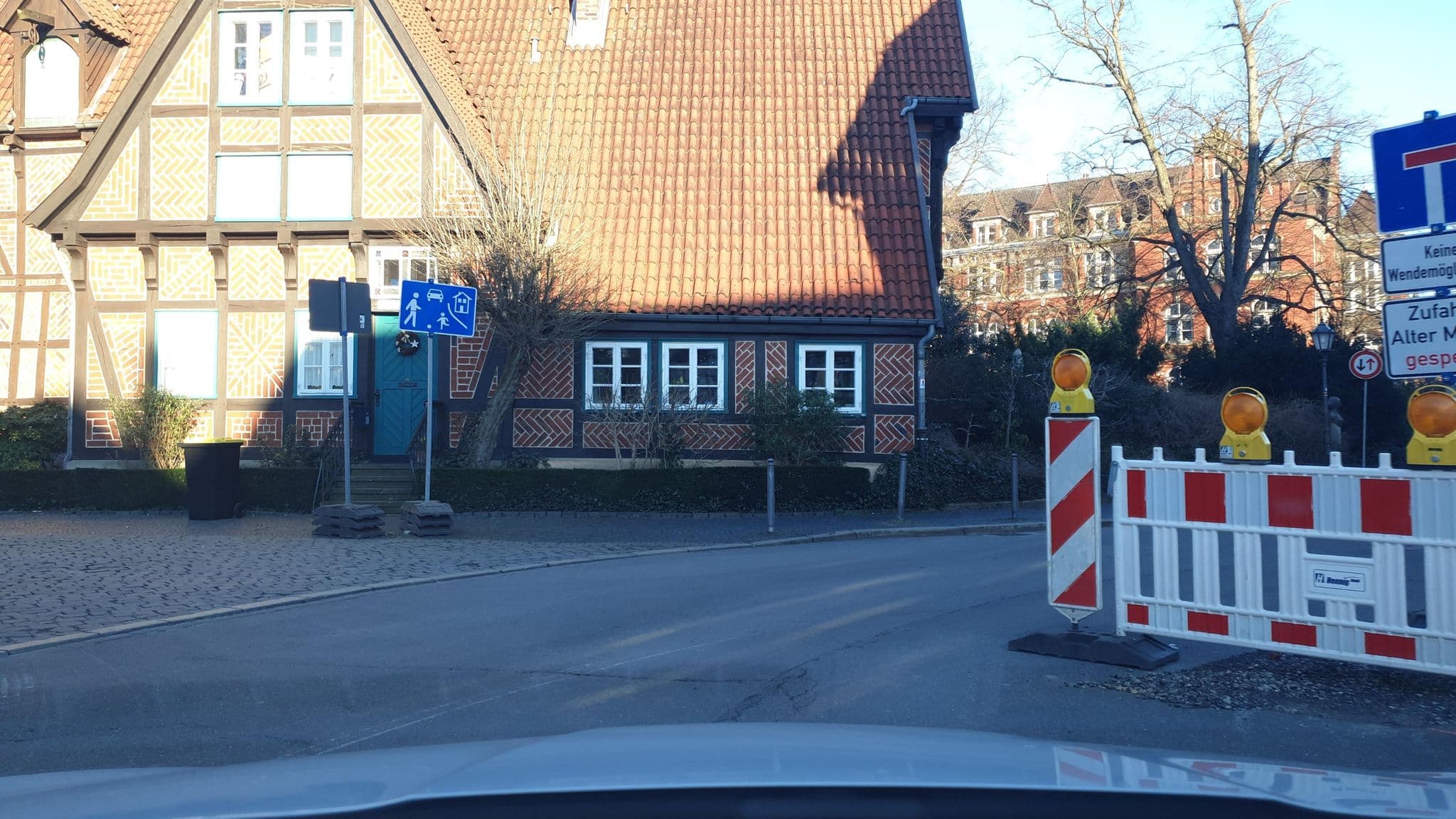 Street view near Hotel zur Fürstabtei, Herford — © Schmarvis (CC BY-SA · Mapillary)