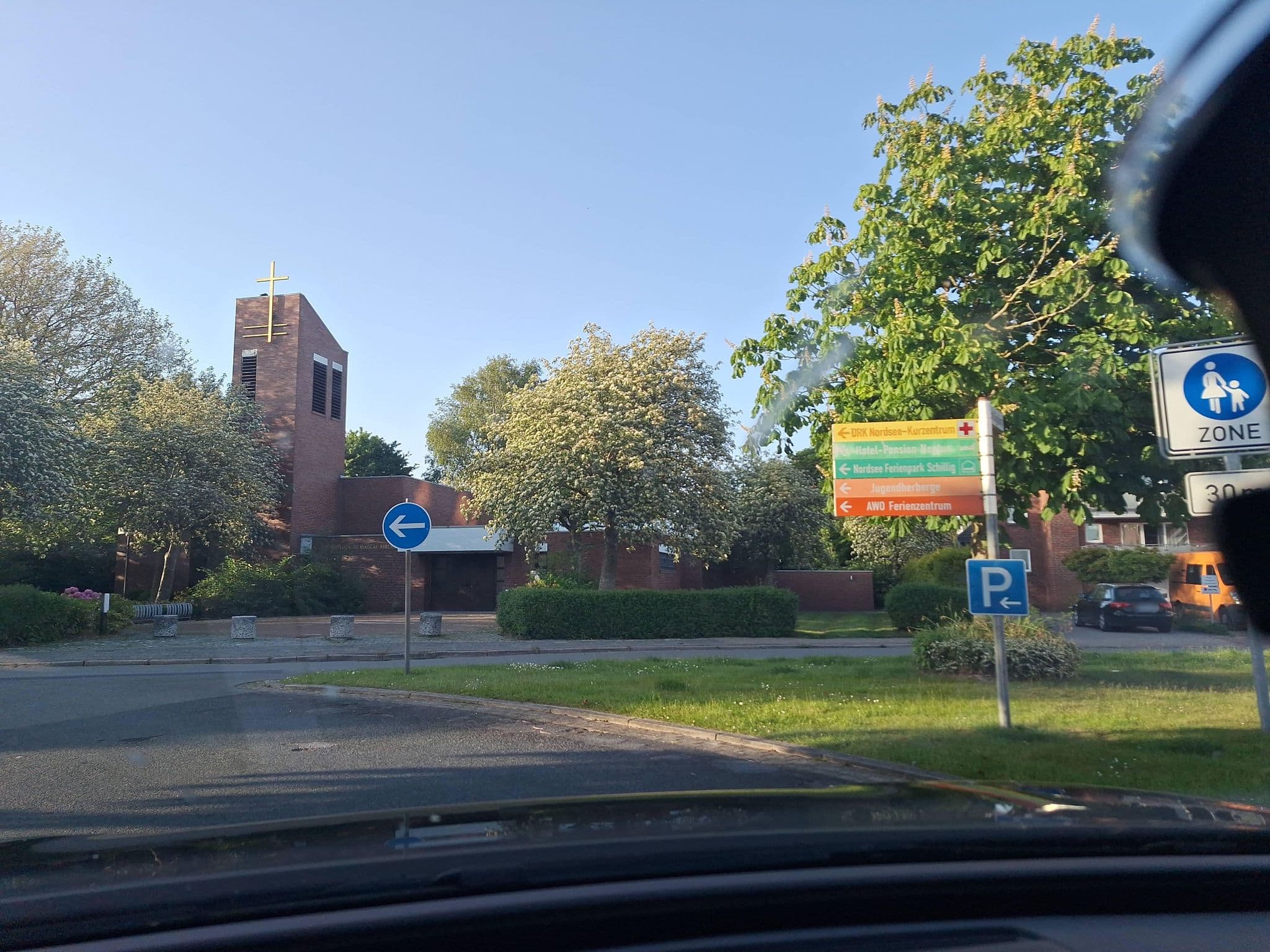 Street view near Haus Bruns, Schillig — © Viator_Invisibilis (CC BY-SA · Mapillary)