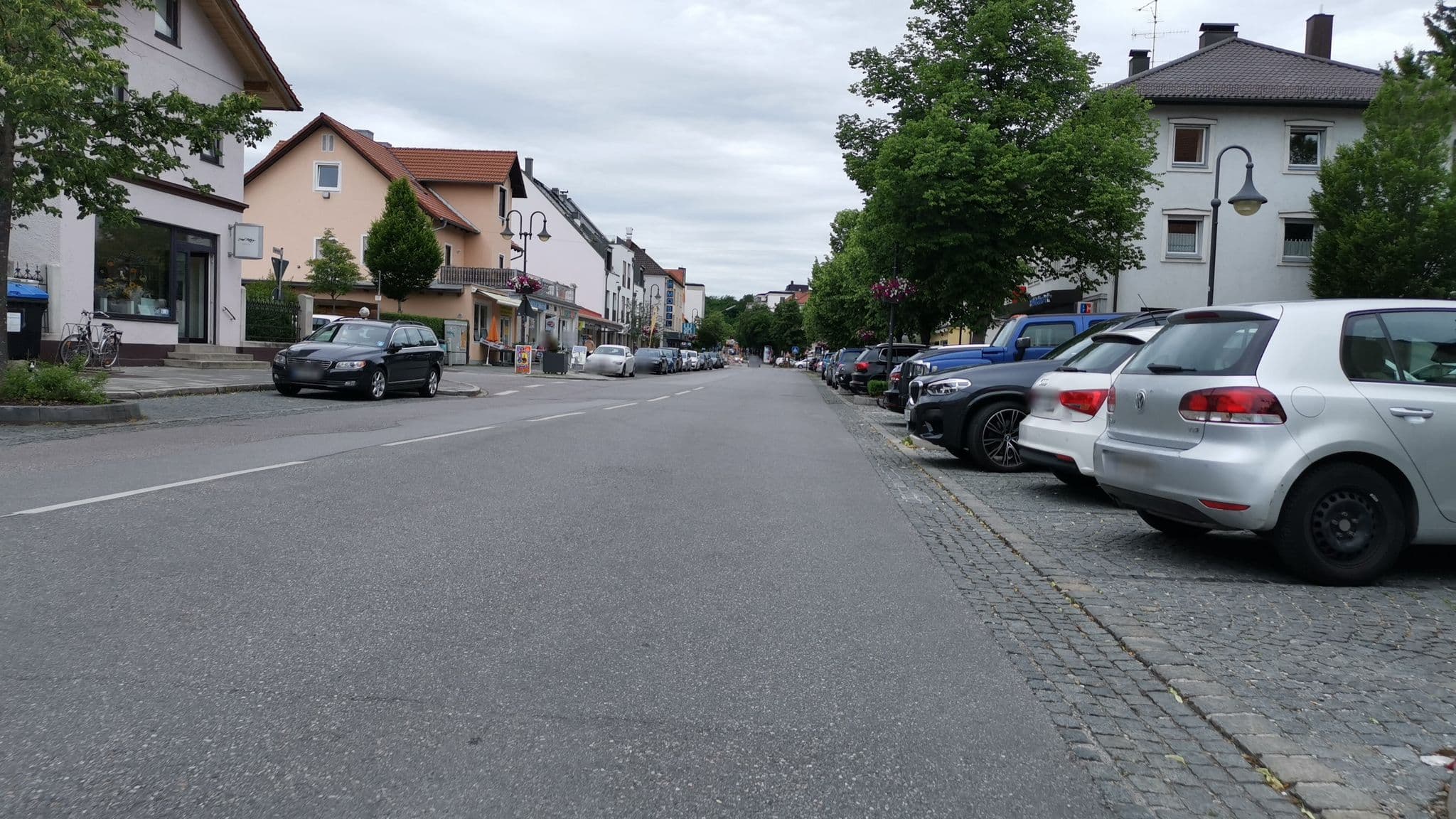 Street view near Parkhotel Leiser, Planegg — © meskalin (CC BY-SA · Mapillary)