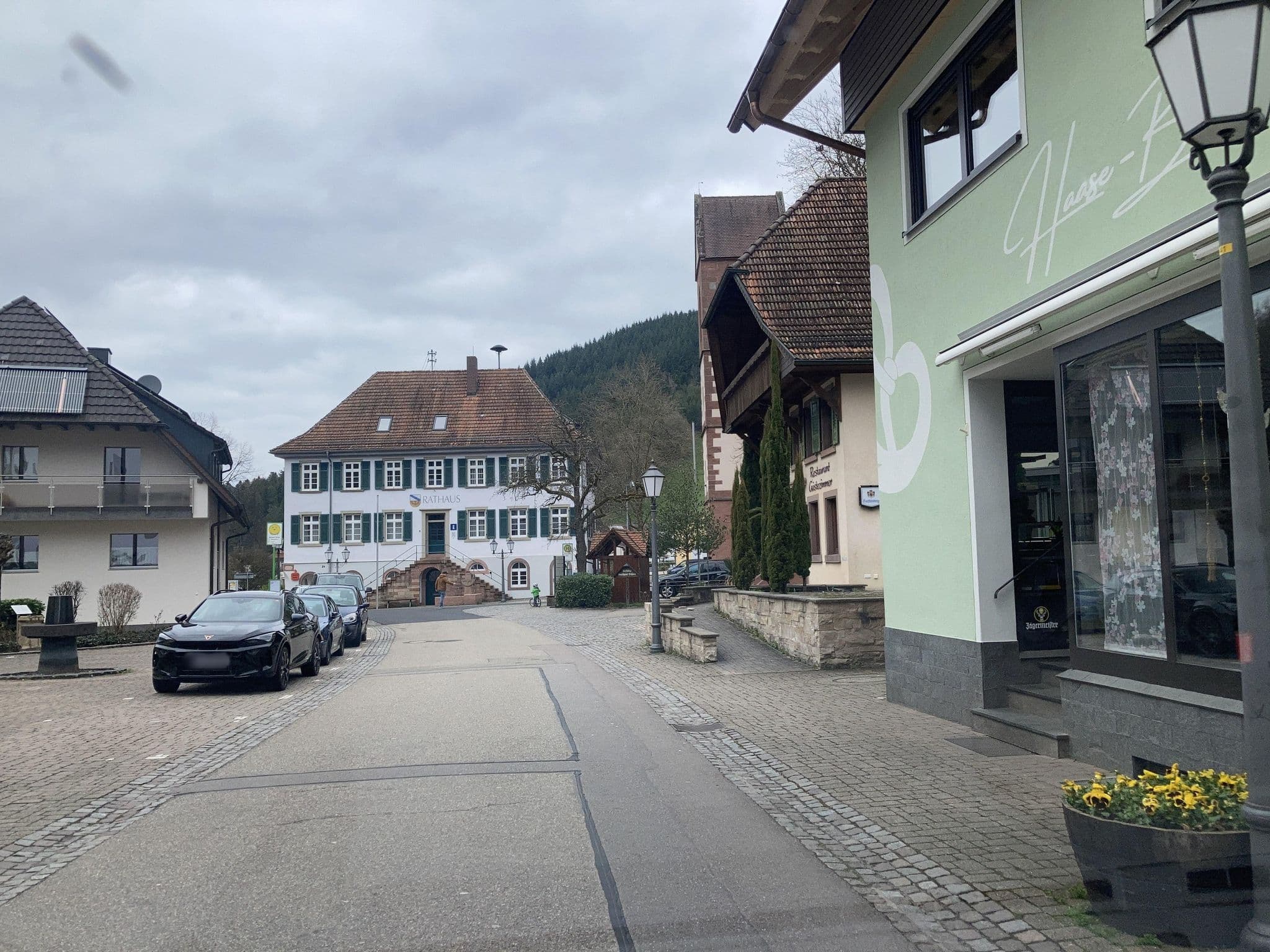Street view near Gasthaus zum Ochsen, Mühlenbach — © tasmaniadevil (CC BY-SA · Mapillary)
