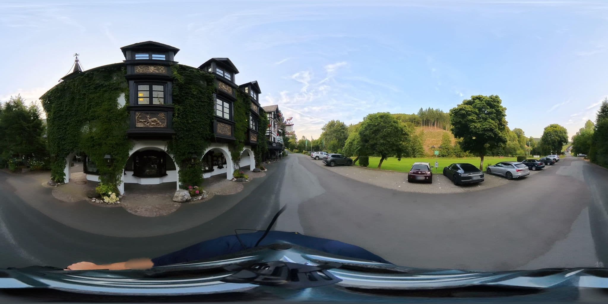 Street view near Jagdhof Glashütte, Erndtebrück — © tim3003 (CC BY-SA · Mapillary)