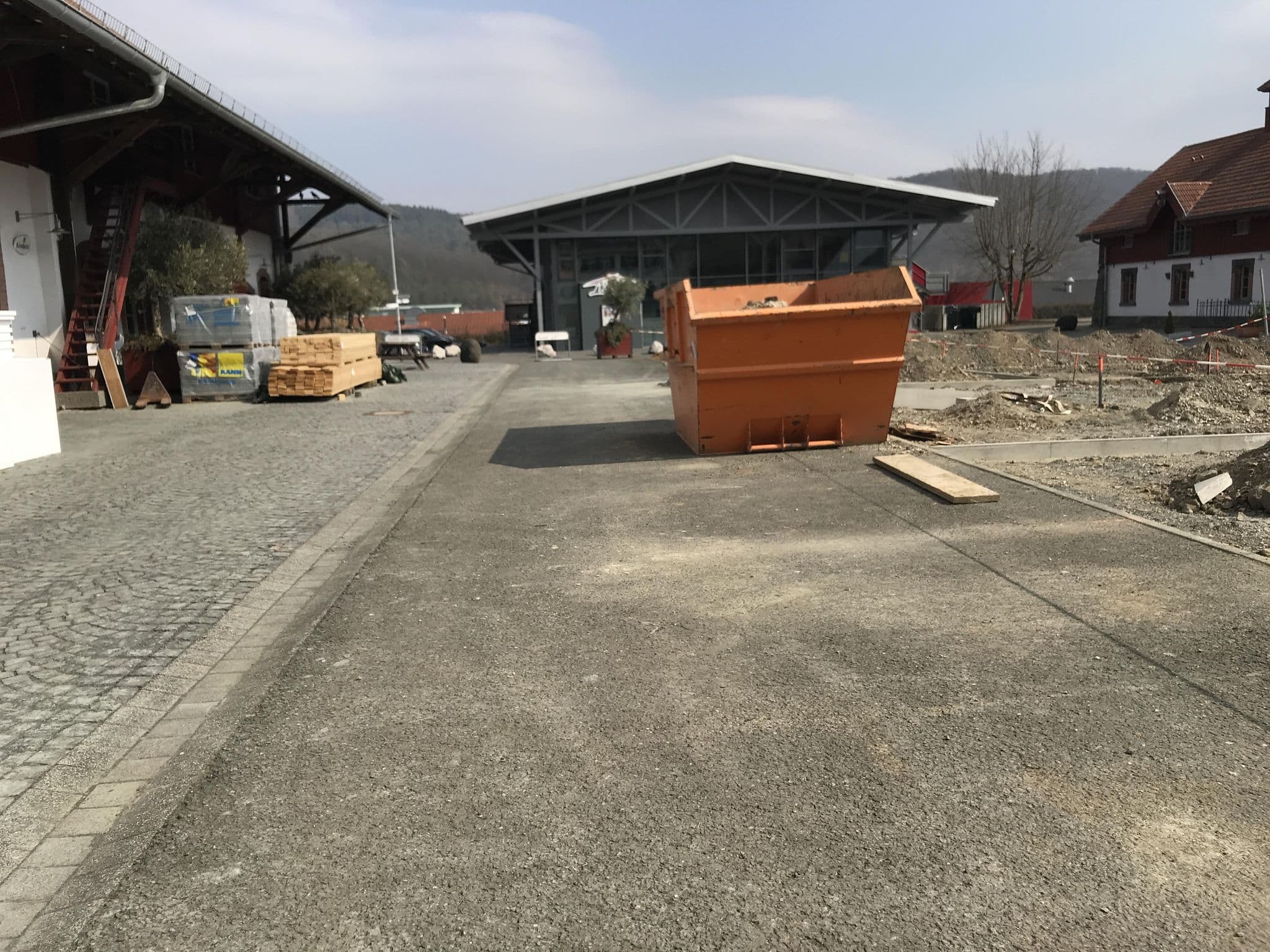 Street view near Hotel Gutshof, Herborn — © troher15 (CC BY-SA · Mapillary)
