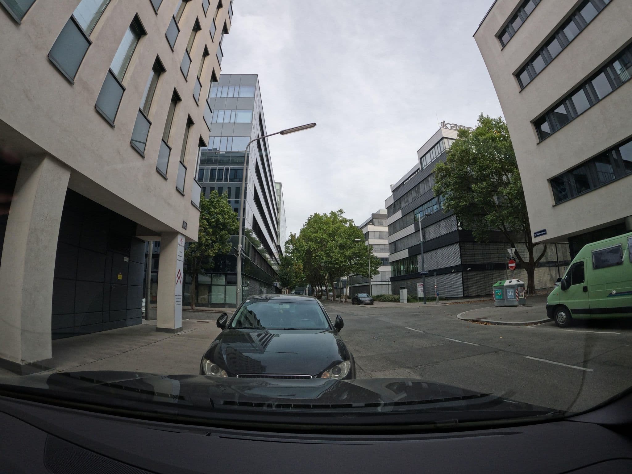 Street view near Hotel Orangerie, Margareten — © erias (CC BY-SA · Mapillary)
