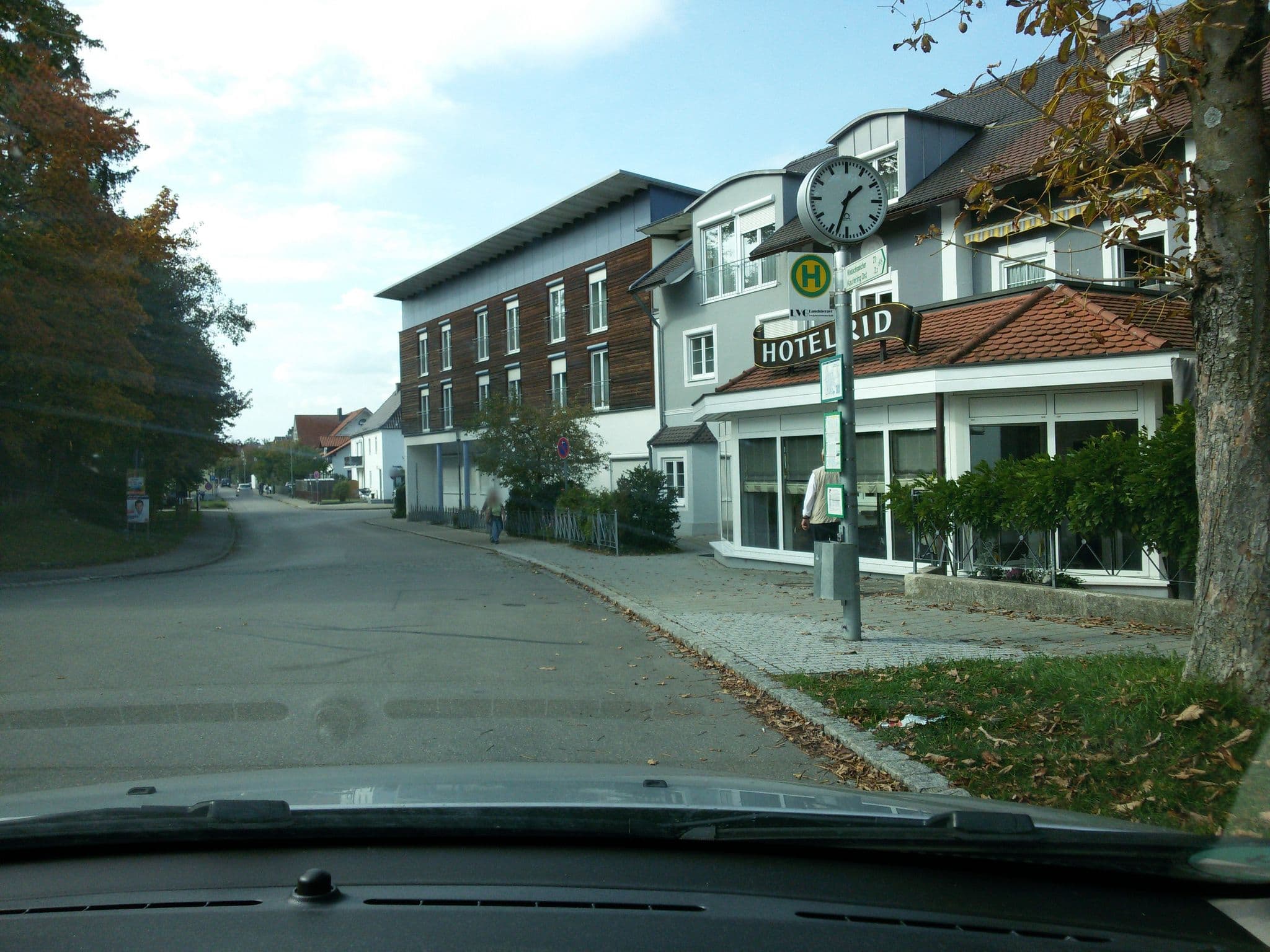 Street view near Hotel Rid, Kaufering — © ottokar (CC BY-SA · Mapillary)