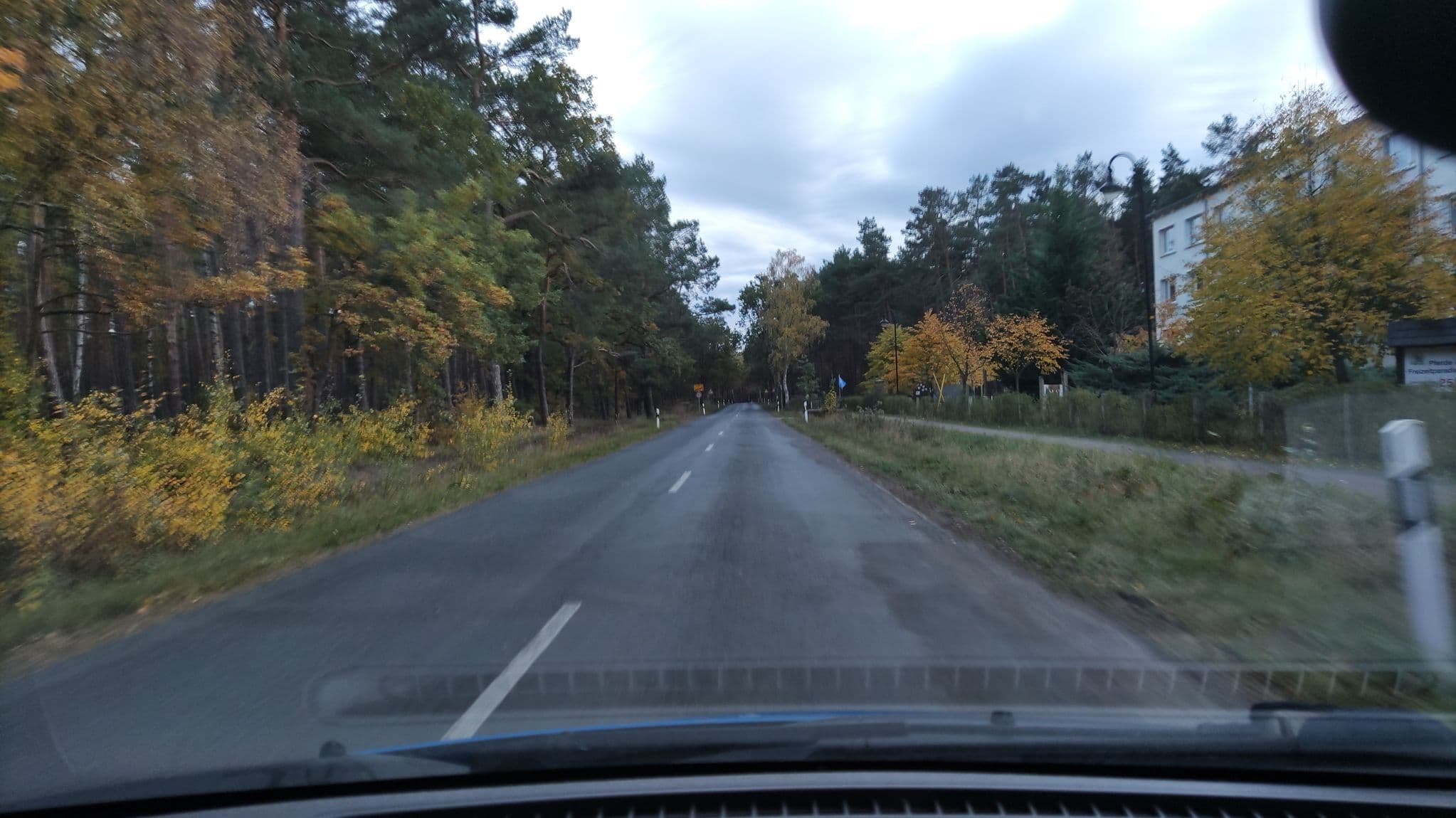 Street view near Pferde- und Freizeitparadies, Luftkurort Arendsee — © hotteliene (CC BY-SA · Mapillary)