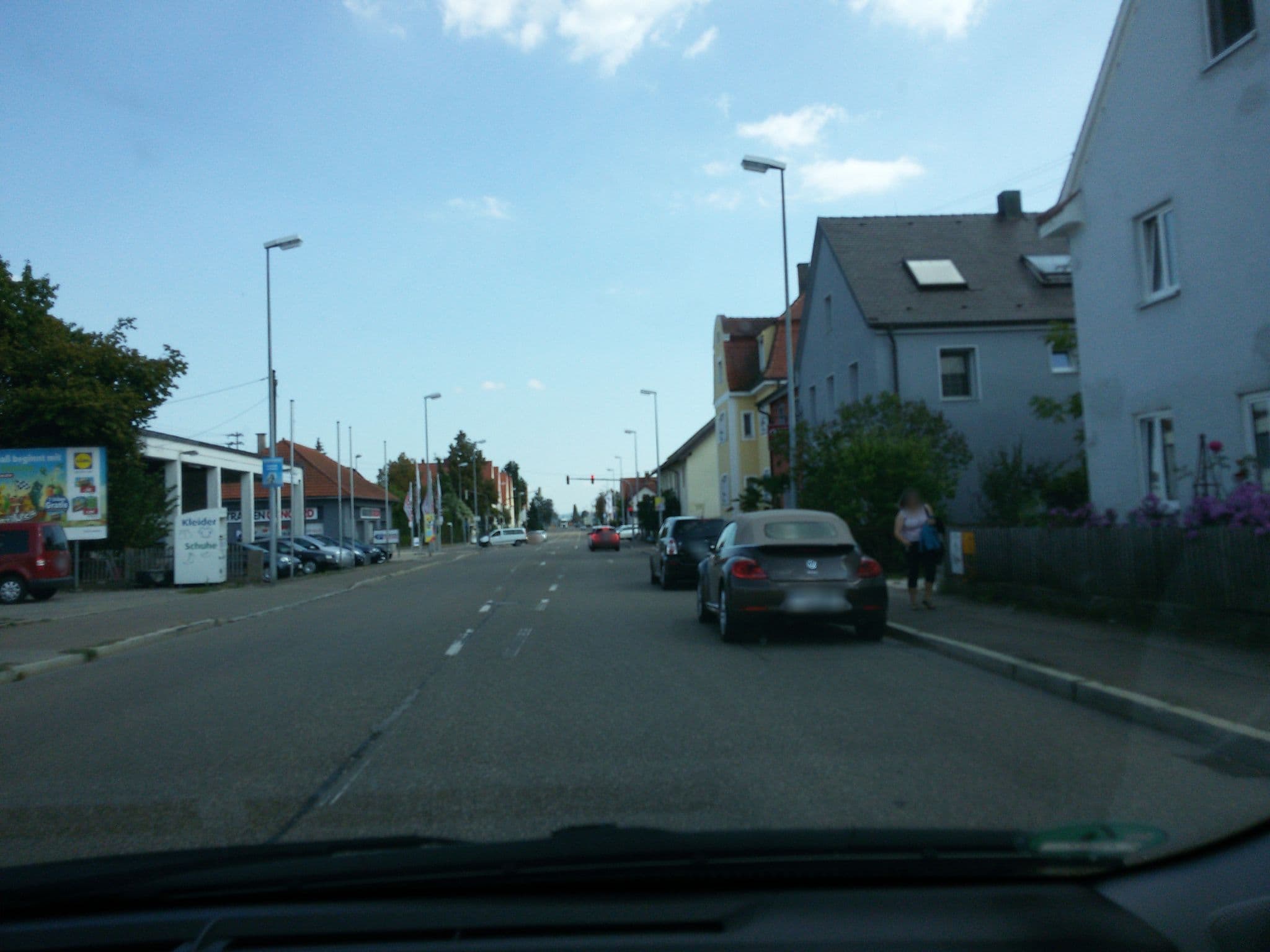 Street view near Goldener Schlüssel, Nördlingen — © ottokar (CC BY-SA · Mapillary)