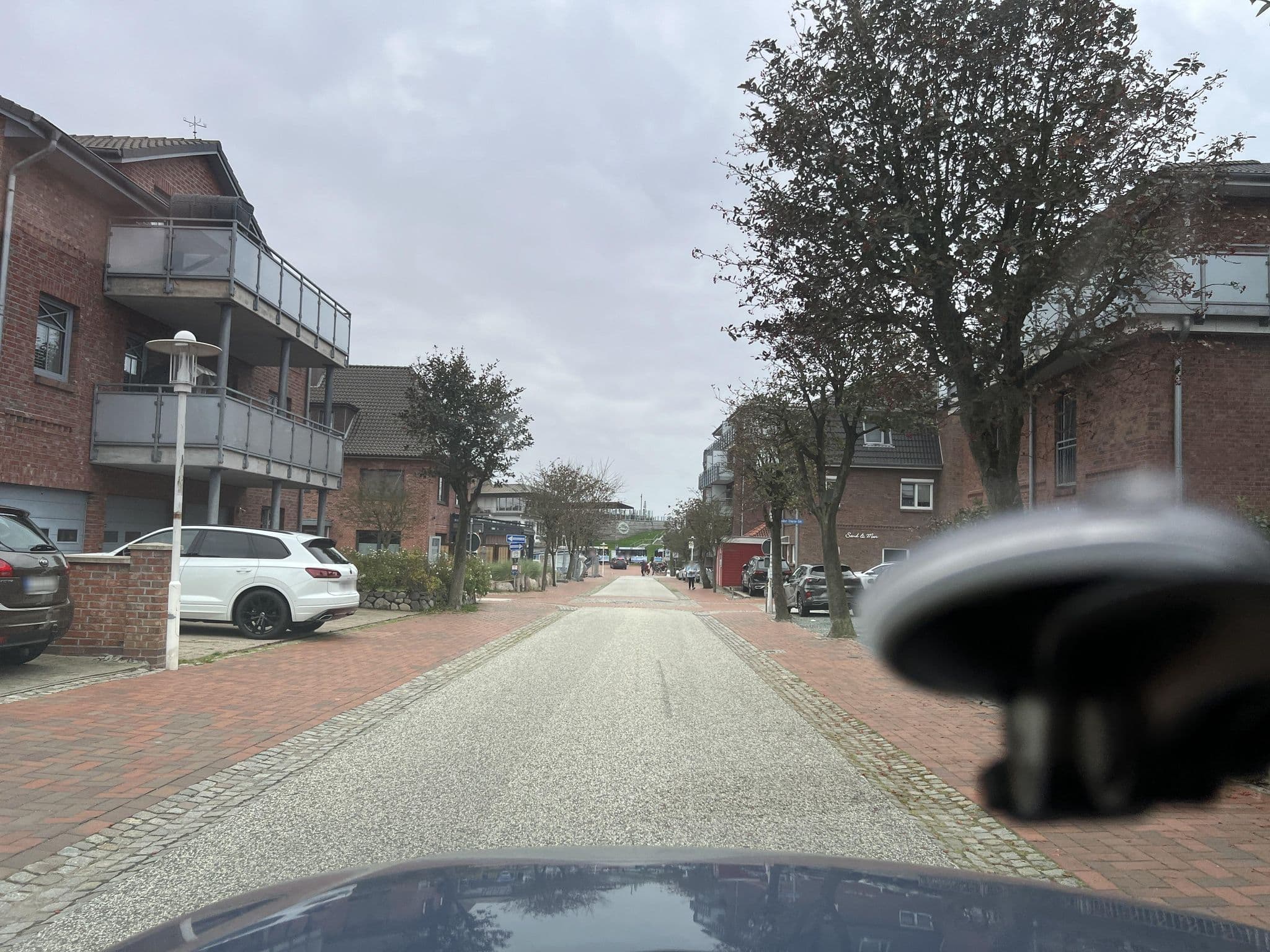 Street view near Haus Kähler, Büsum — © robffm (CC BY-SA · Mapillary)