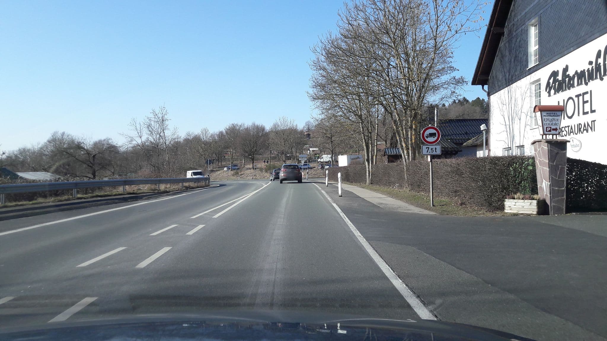 Street view near Pfeffermühle, Siegen — © alucardo (CC BY-SA · Mapillary)