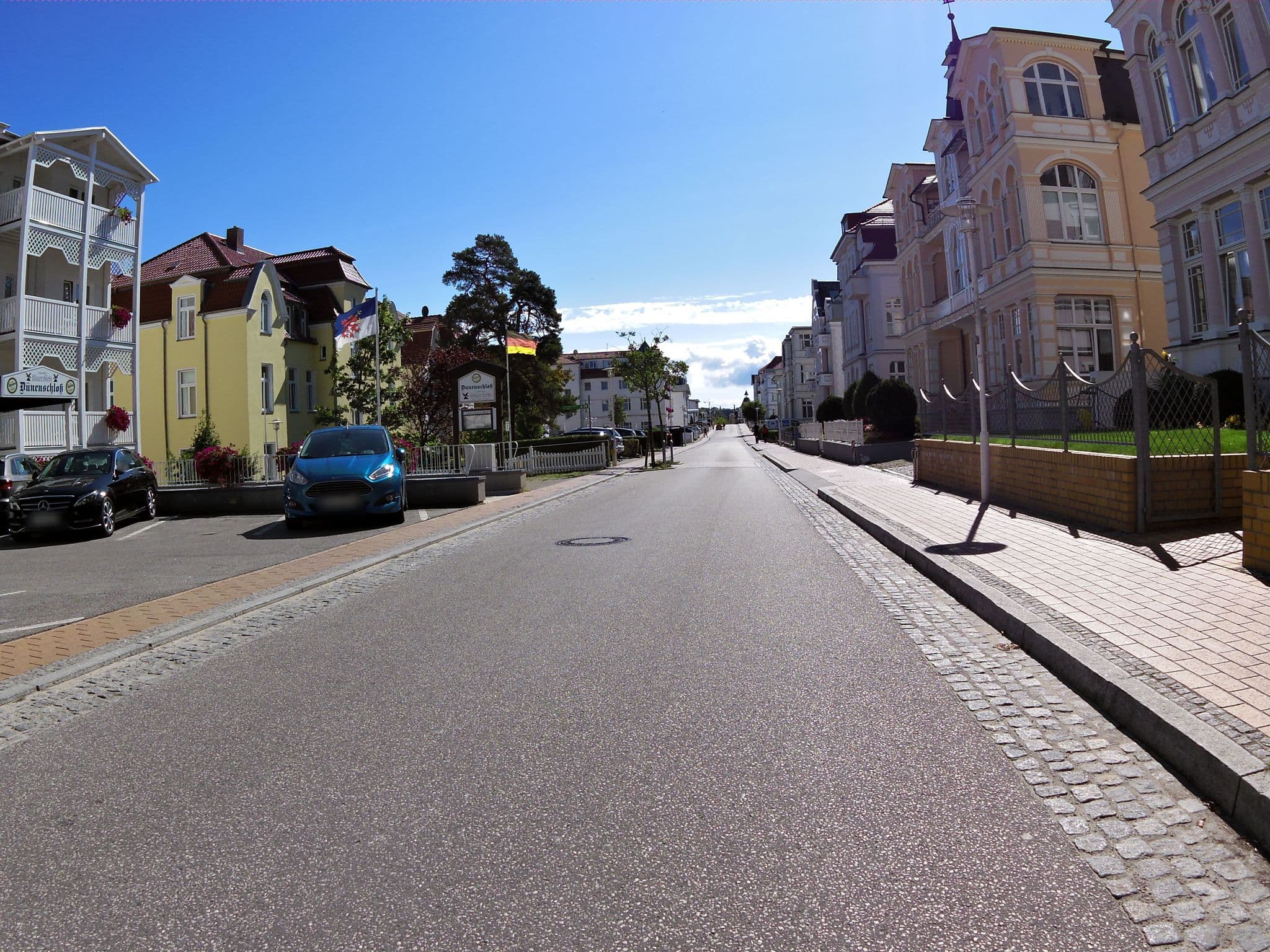 Street view near Dünenschloss, Bansin — © zoegglmeyr (CC BY-SA · Mapillary)