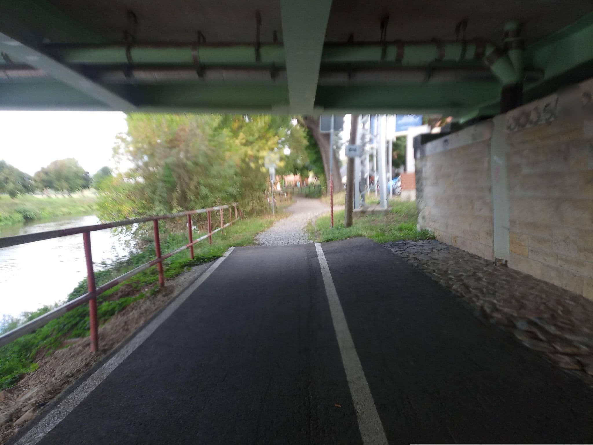 Street view near Zur Henne, Schönburg — © natura (CC BY-SA · Mapillary)