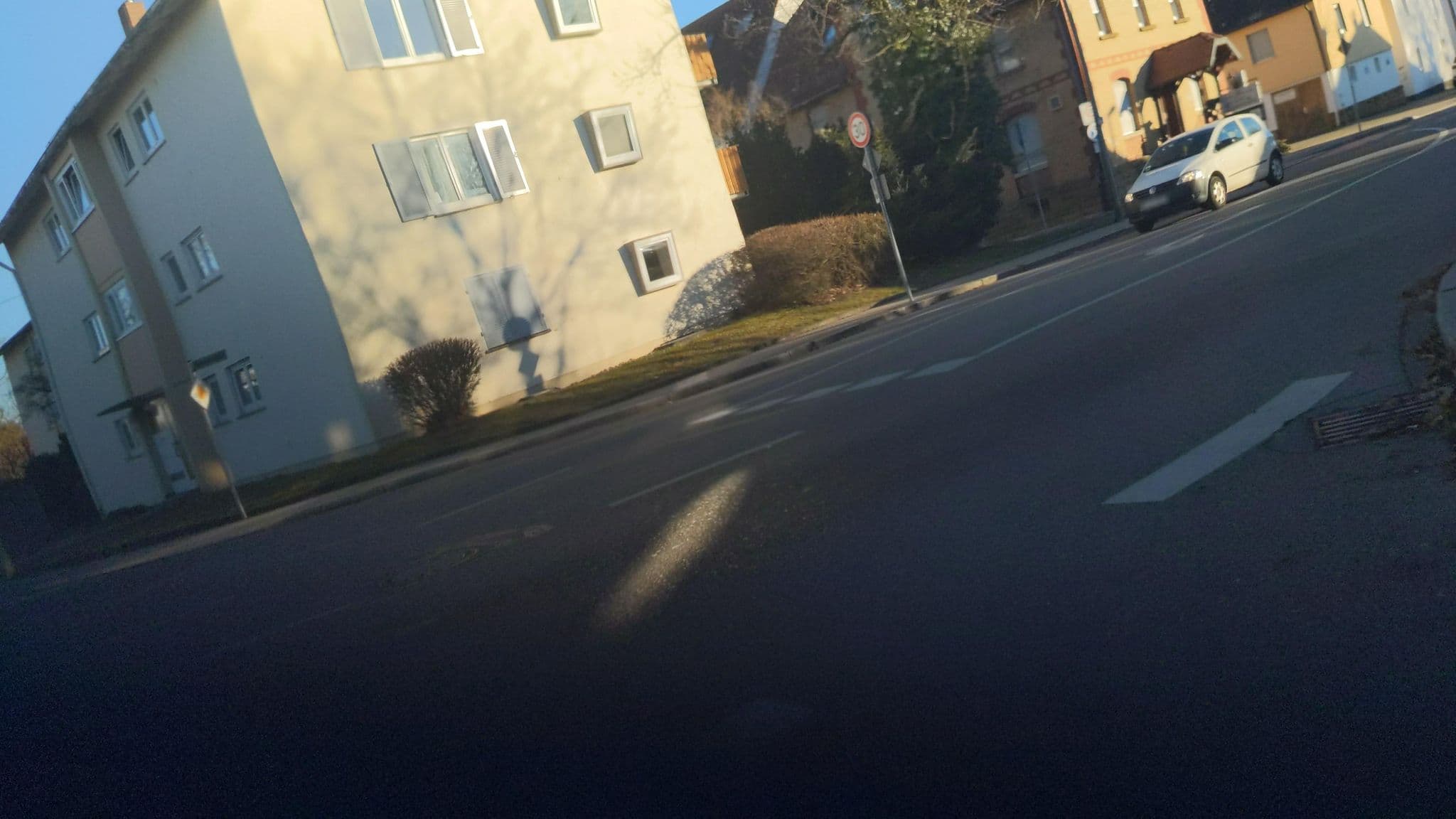 Street view near Zur Eisenbahn, Renningen — © deleted_user (CC BY-SA · Mapillary)