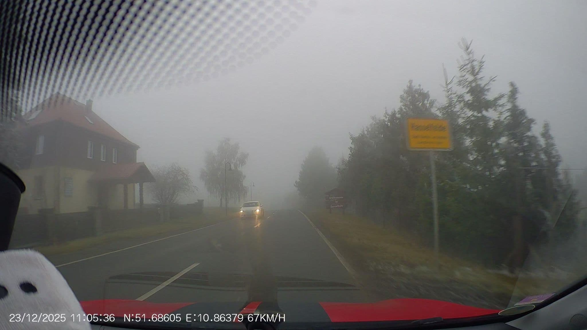 Street view near Alte Straßenmeisterei, Hasselfelde — © AR88 (CC BY-SA · Mapillary)