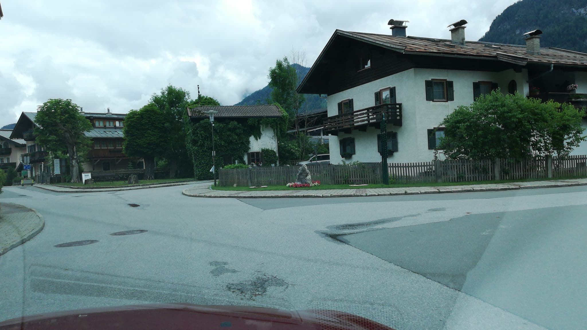 Street view near Schweizer, Lofer — © gzin (CC BY-SA · Mapillary)