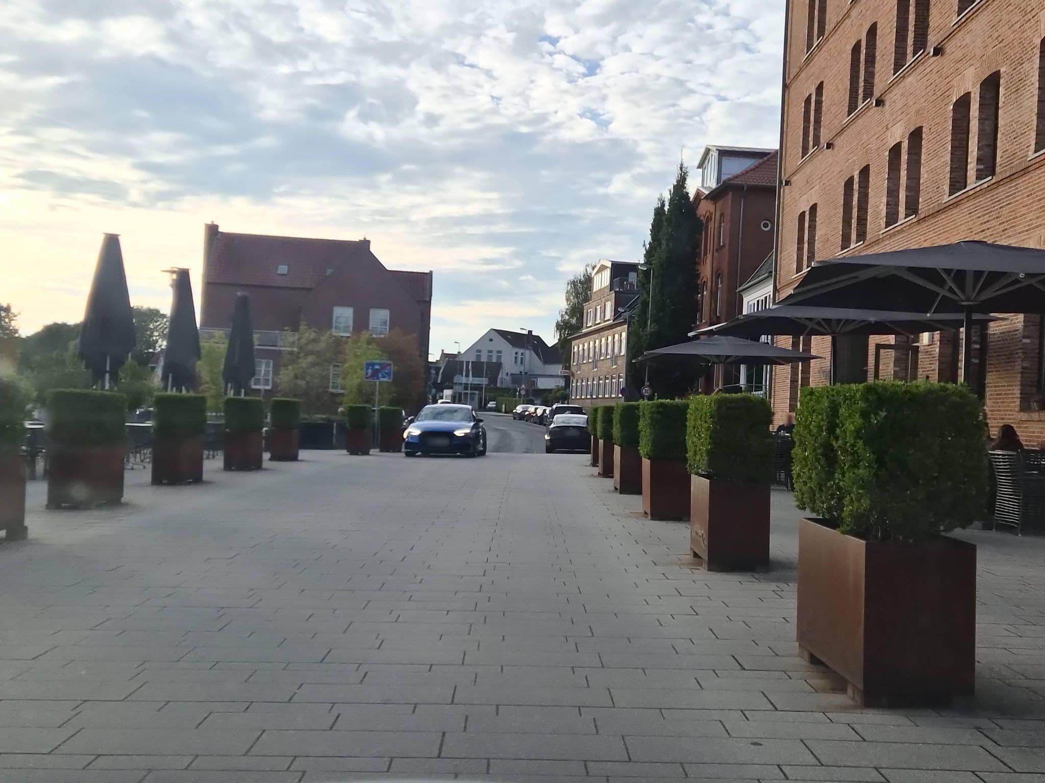 Street view near Hotel Hafenspeicher, Leer — © hotteliene (CC BY-SA · Mapillary)