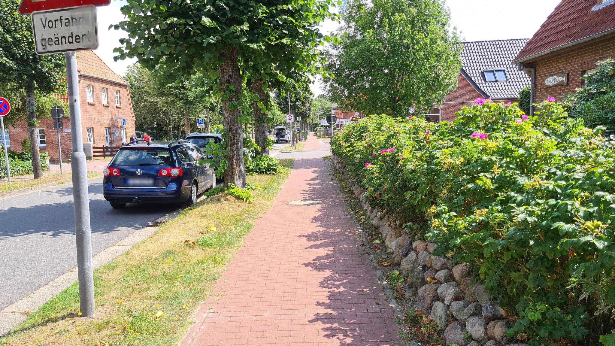 Street view near DLRG-Heim, Sankt Peter-Ording — © dsmm (CC BY-SA · Mapillary)