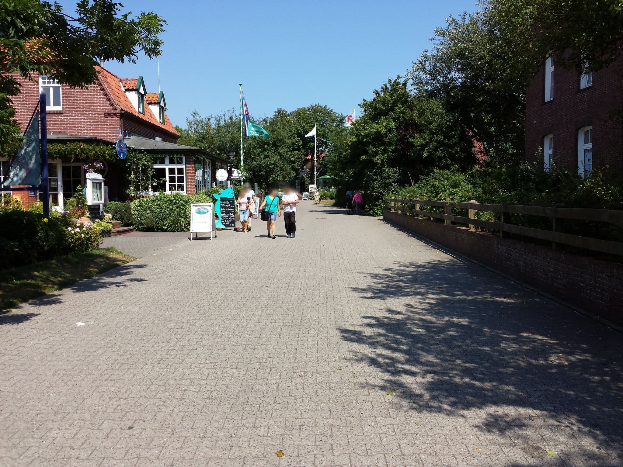 Street view near Haus Barmen, Neuharlingersiel
