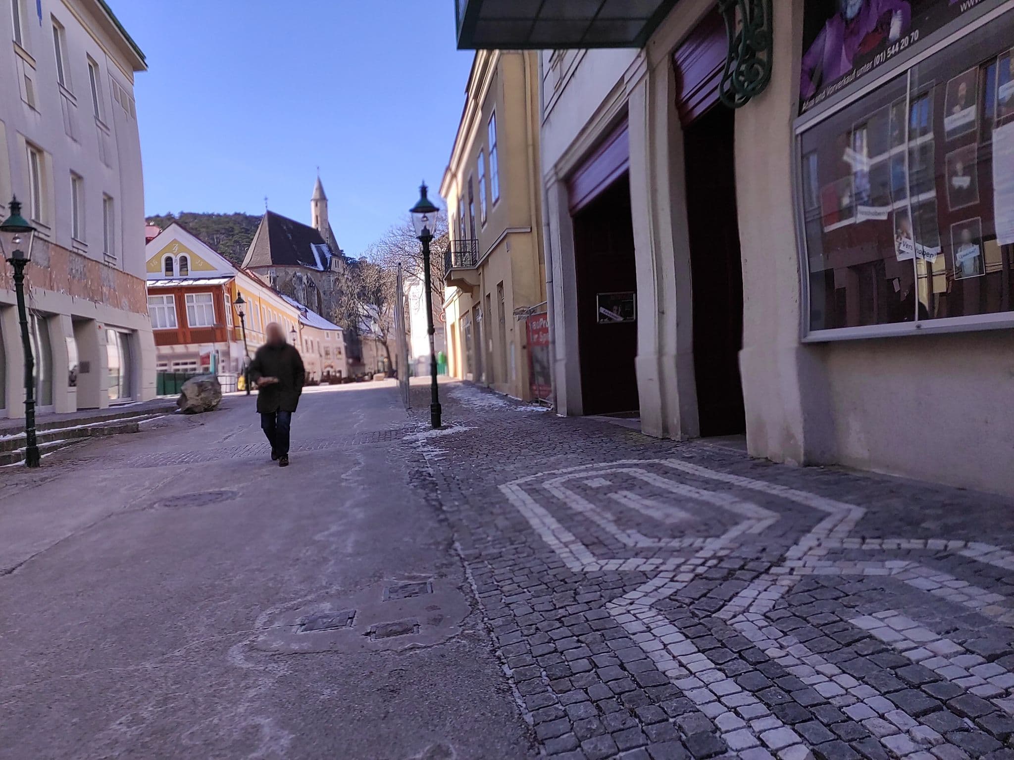Street view near Babenberger Hof, Mödling — © consens_verkehrsplanung (CC BY-SA · Mapillary)
