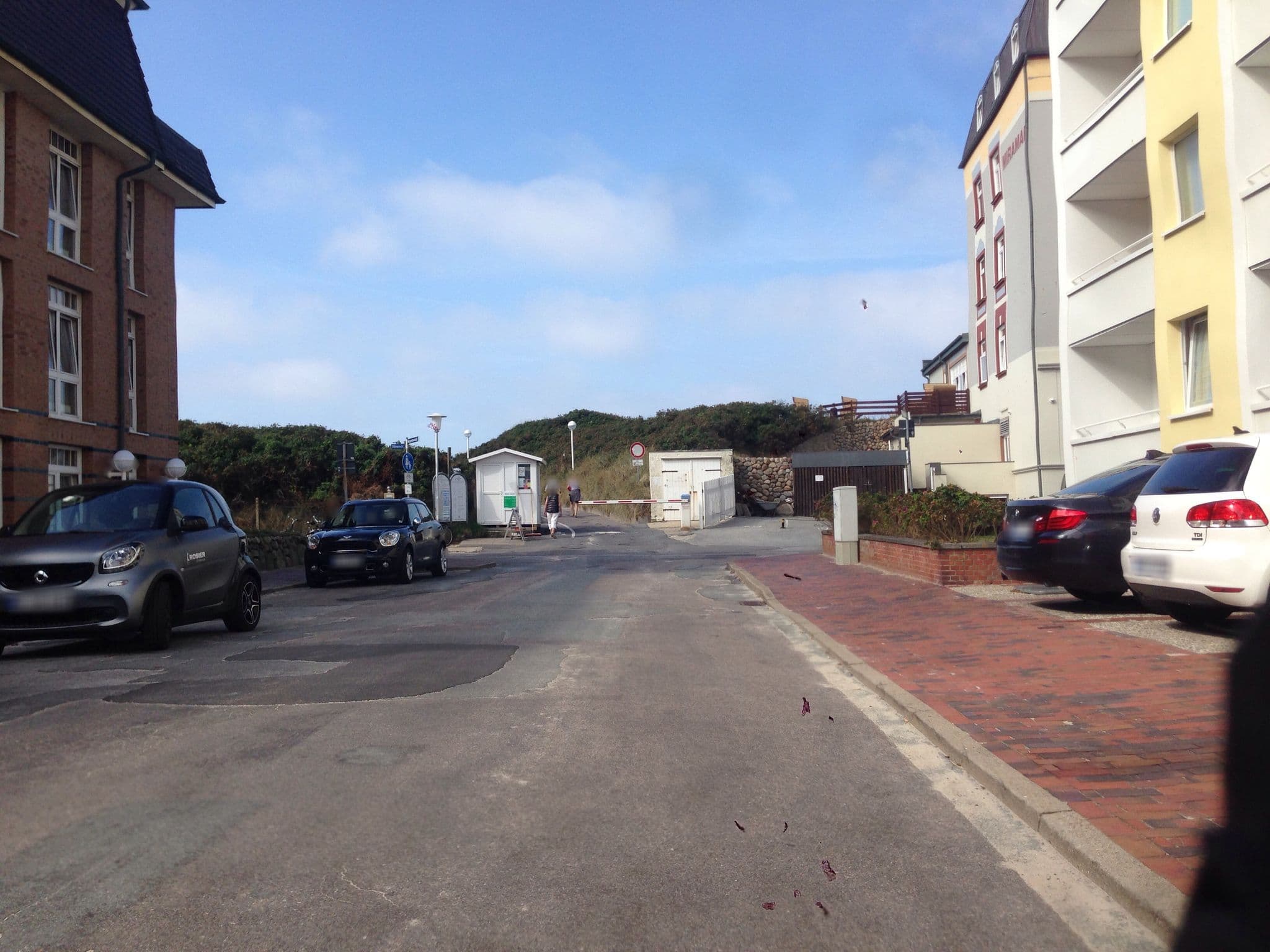 Street view near Strandhotel Sylt, Westerland — © mjay (CC BY-SA · Mapillary)