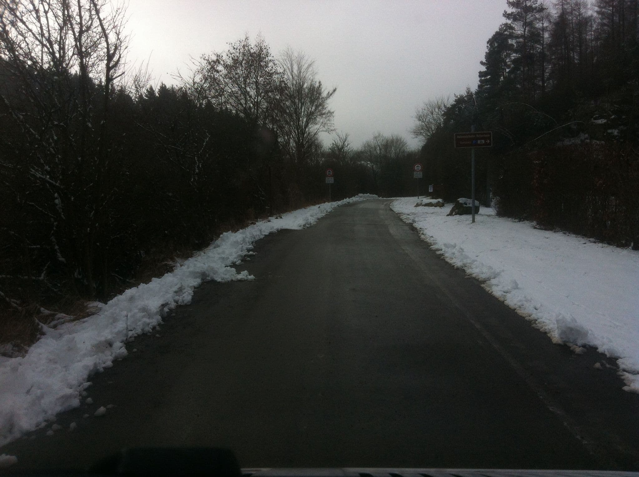Street view near Wohnmobilhafen Nettersheim, Nettersheim — © raymond (CC BY-SA · Mapillary)