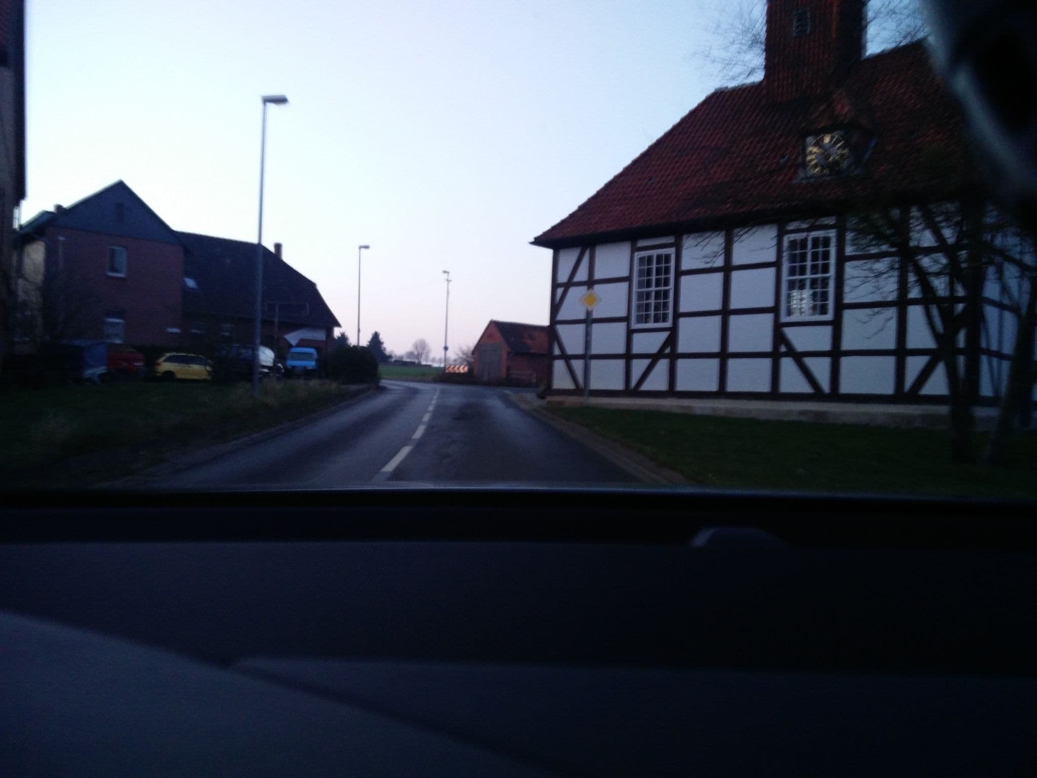 Street view near Gasthaus Hannover, Bemerode — © bierti (CC BY-SA · Mapillary)