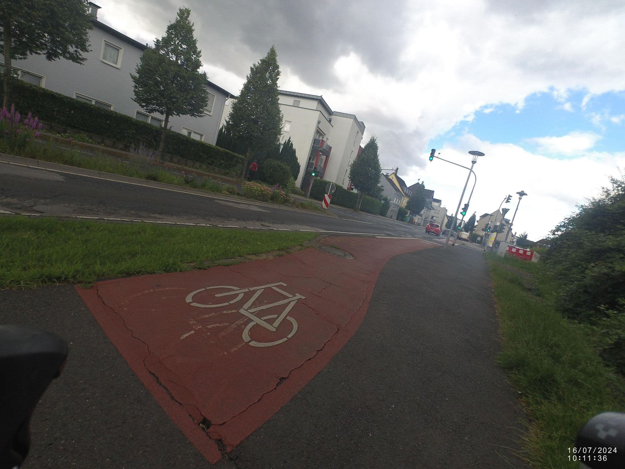 Street view near Heumann, Lohmar — © VIA_DT (CC BY-SA · Mapillary)